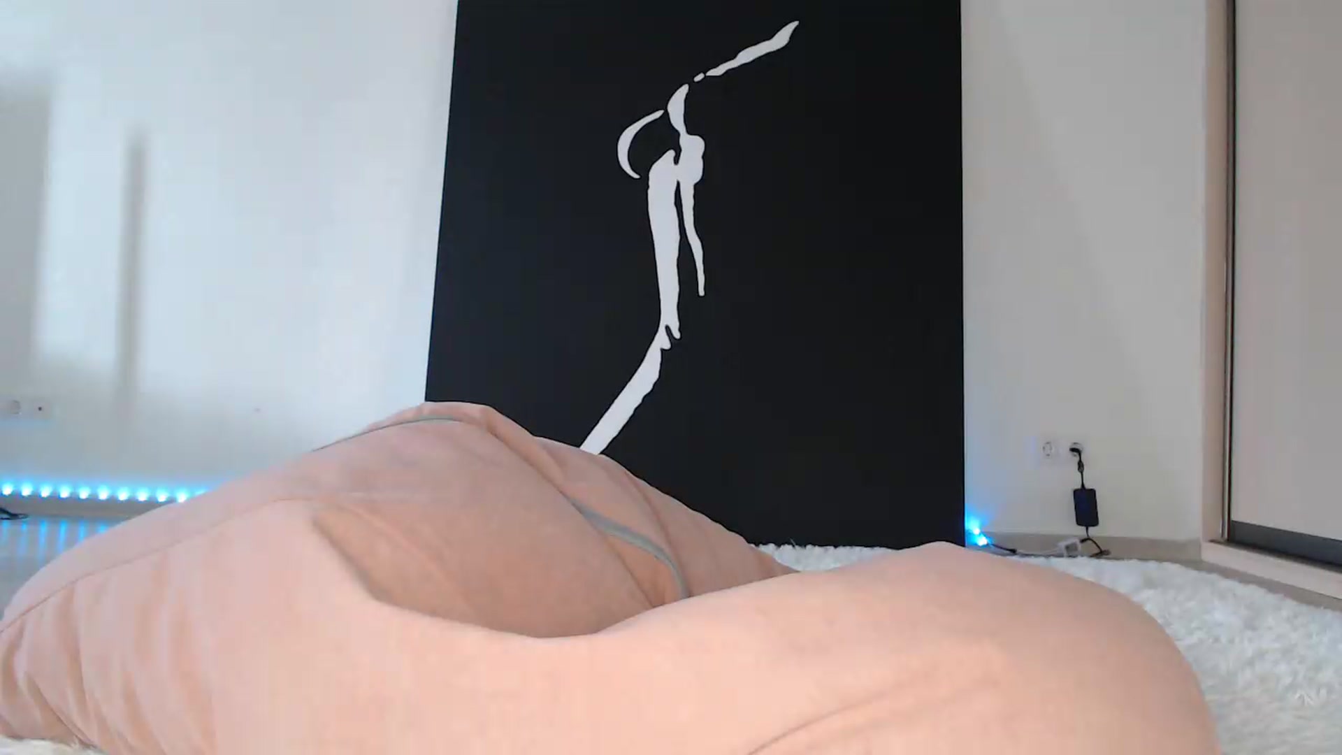 Gallery image thumbnail from Blondino4ka07's myfreecams stream on, 08/05/2025, 07:38 image 10 of 20