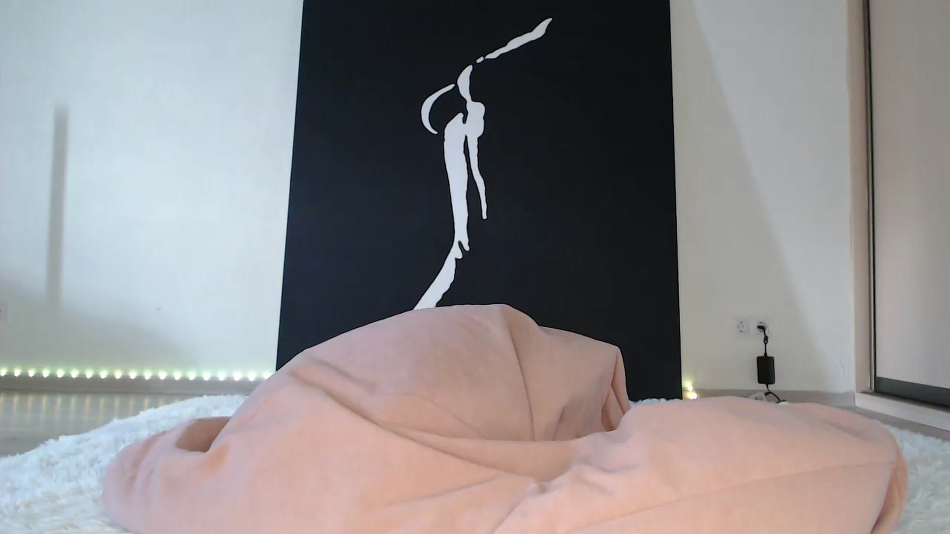 Gallery image thumbnail from Blondino4ka07's myfreecams stream on, 08/06/2025, 09:20 image 12 of 20