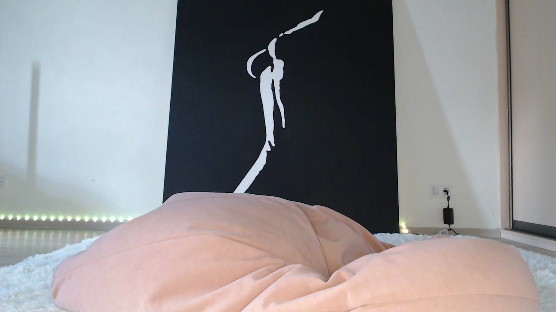 Gallery image thumbnail from Blondino4ka07's myfreecams stream on, 08/06/2025, 09:20 image 14 of 20