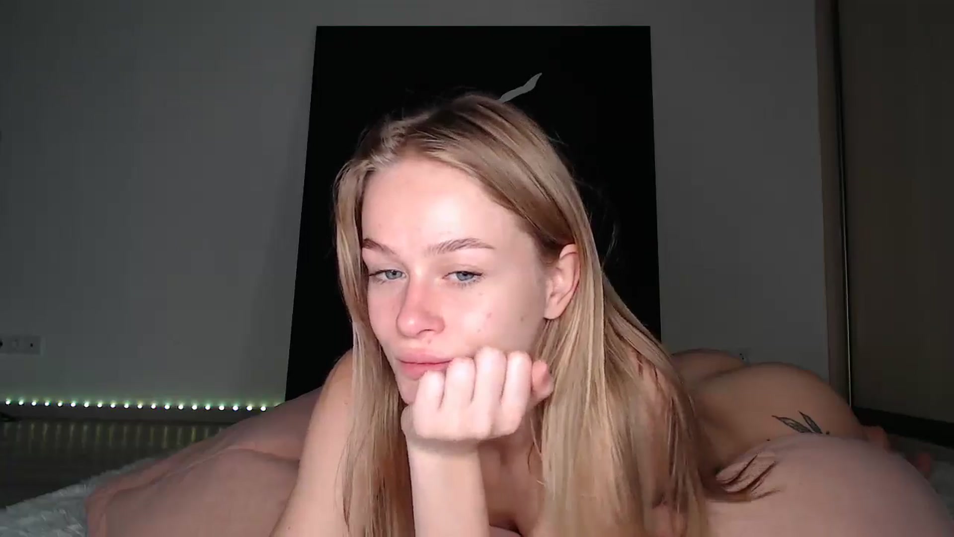 Gallery image thumbnail from Blondino4ka07's myfreecams stream on, 08/07/2025, 07:03 image 8 of 20