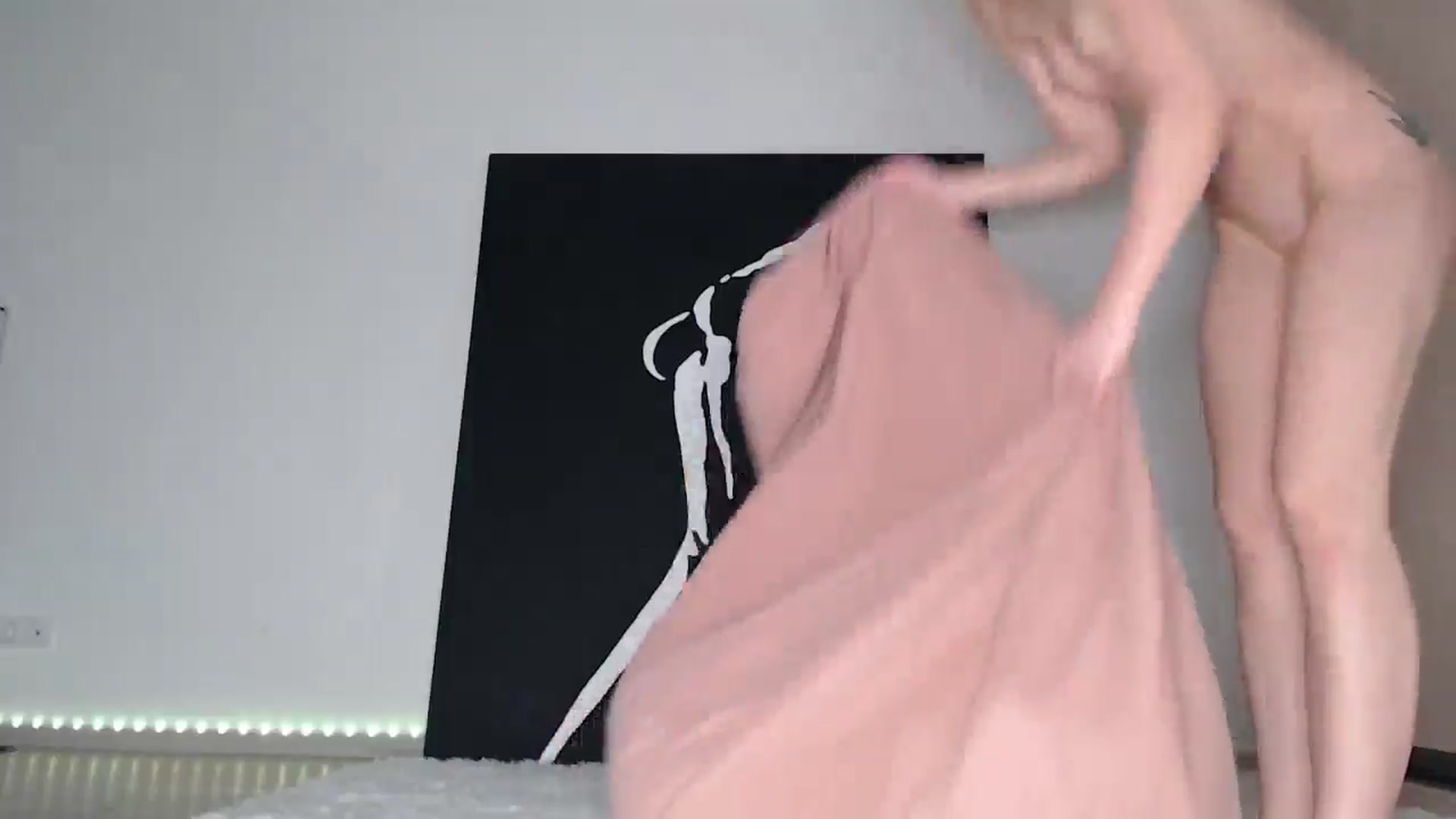 Gallery image thumbnail from Blondino4ka07's myfreecams stream on, 08/07/2025, 07:03 image 6 of 20
