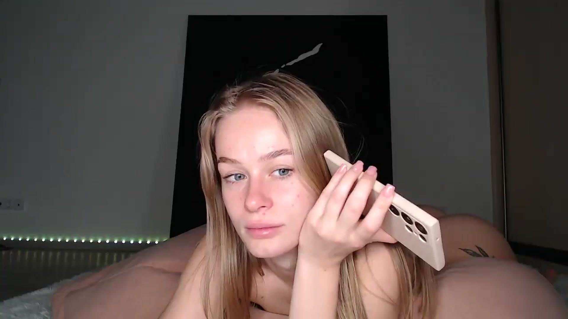 Gallery image thumbnail from Blondino4ka07's myfreecams stream on, 08/07/2025, 07:03 image 7 of 20