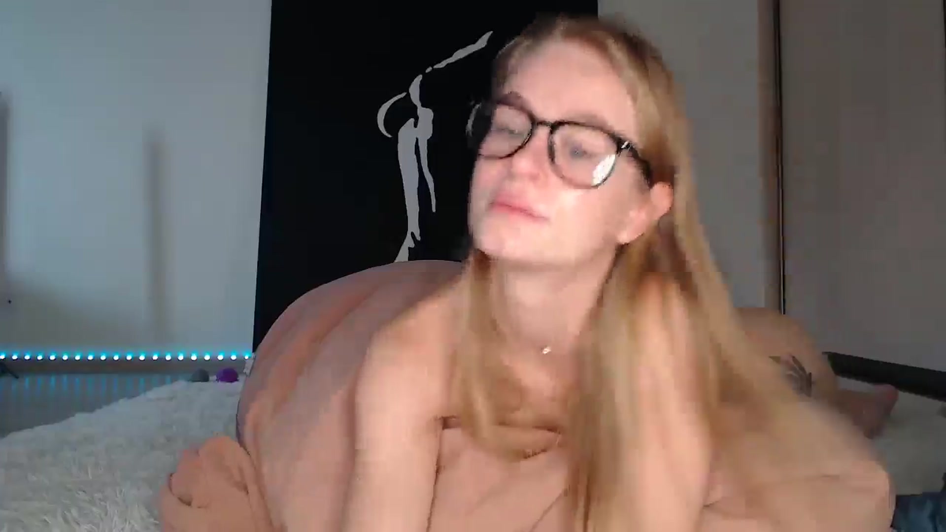 Gallery image thumbnail from Blondino4ka07's myfreecams stream on, 08/13/2025, 06:59 image 20 of 20
