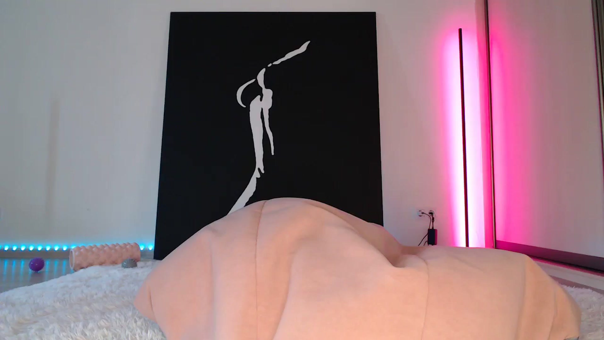 Gallery image thumbnail from Blondino4ka07's myfreecams stream on, 08/18/2025, 07:38 image 6 of 20