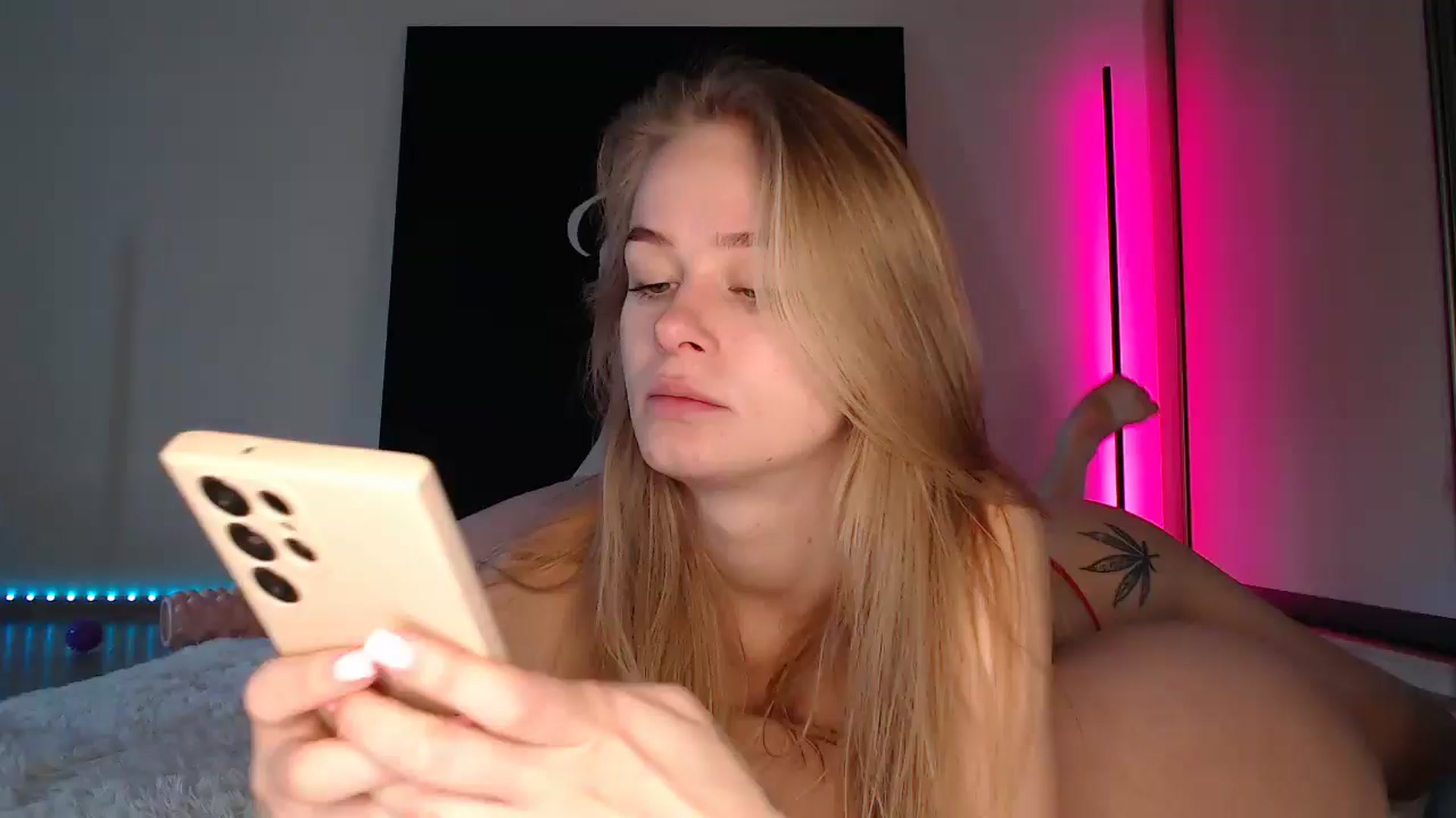 Gallery image thumbnail from Blondino4ka07's myfreecams stream on, 08/18/2025, 07:38 image 2 of 20