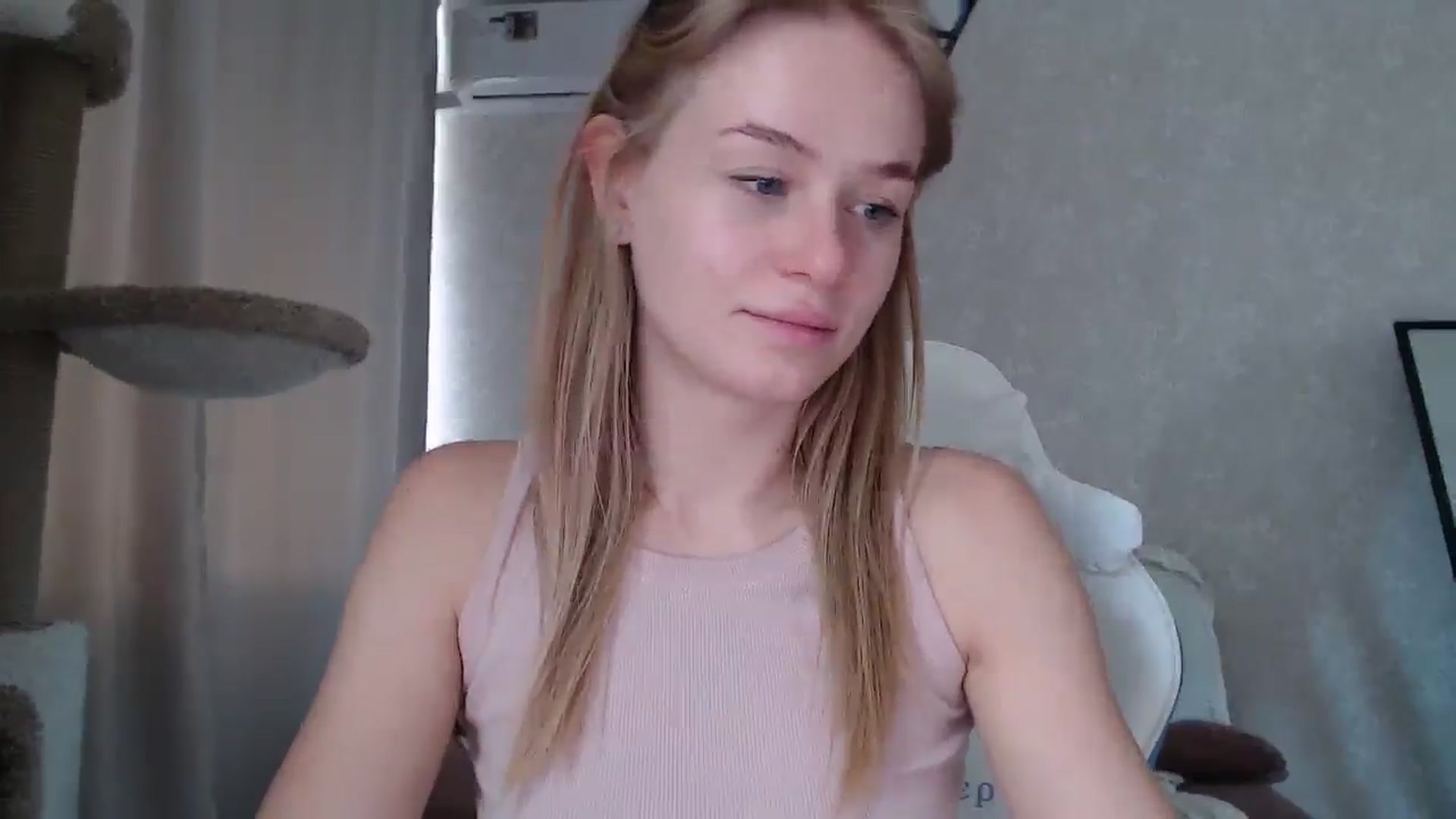 Gallery image thumbnail from Blondino4ka07's myfreecams stream on, 08/24/2025, 10:32 image 12 of 20