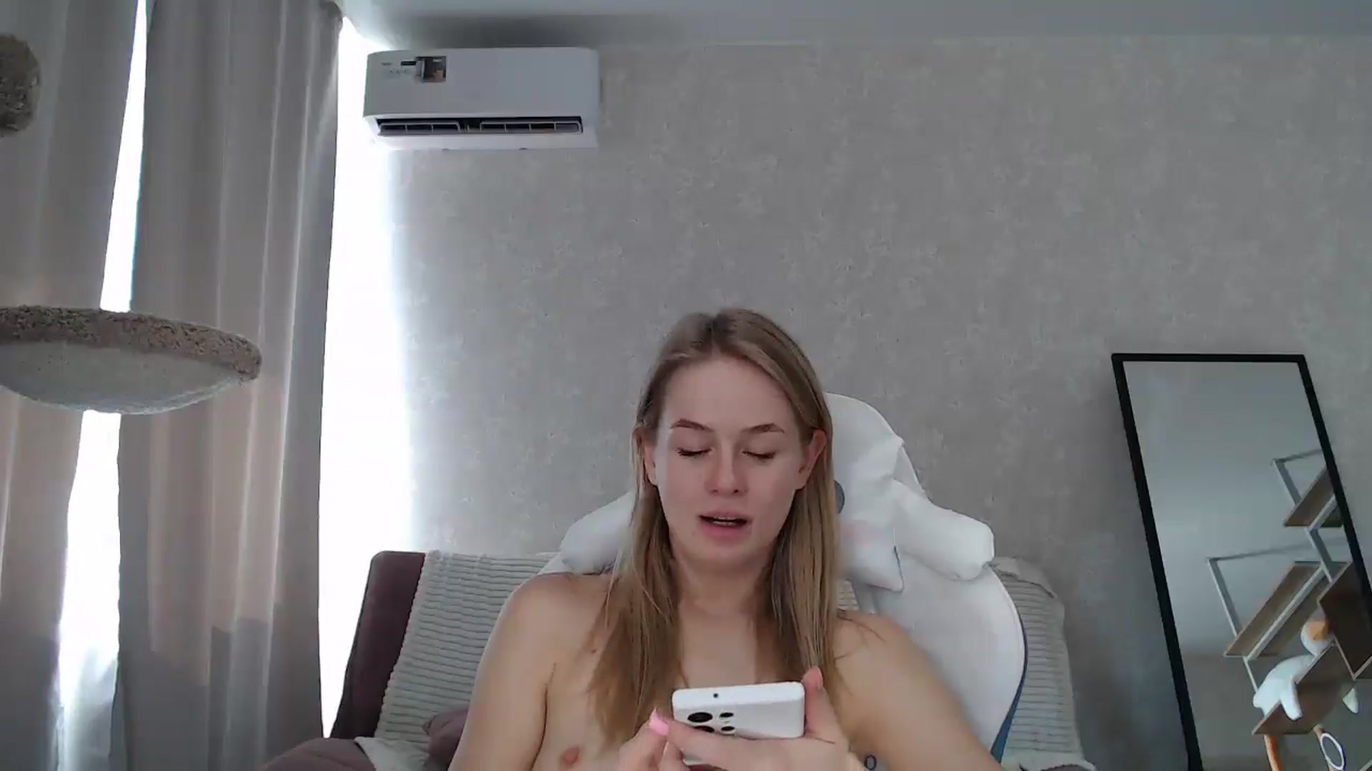Gallery image thumbnail from Blondino4ka07's myfreecams stream on, 08/25/2025, 08:54 image 11 of 20
