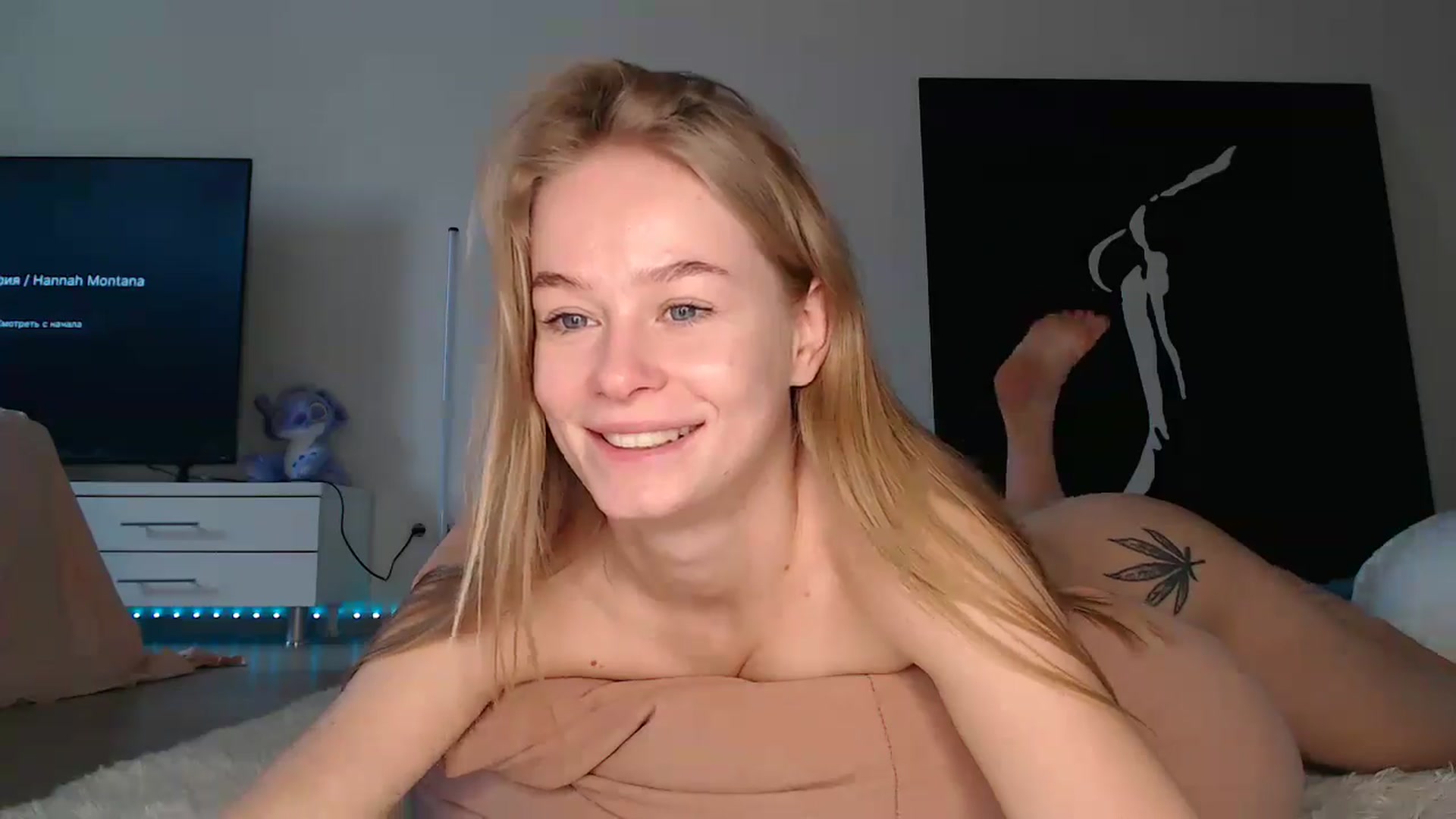 Gallery image thumbnail from Blondino4ka07's myfreecams stream on, 09/12/2025, 09:48 image 11 of 20