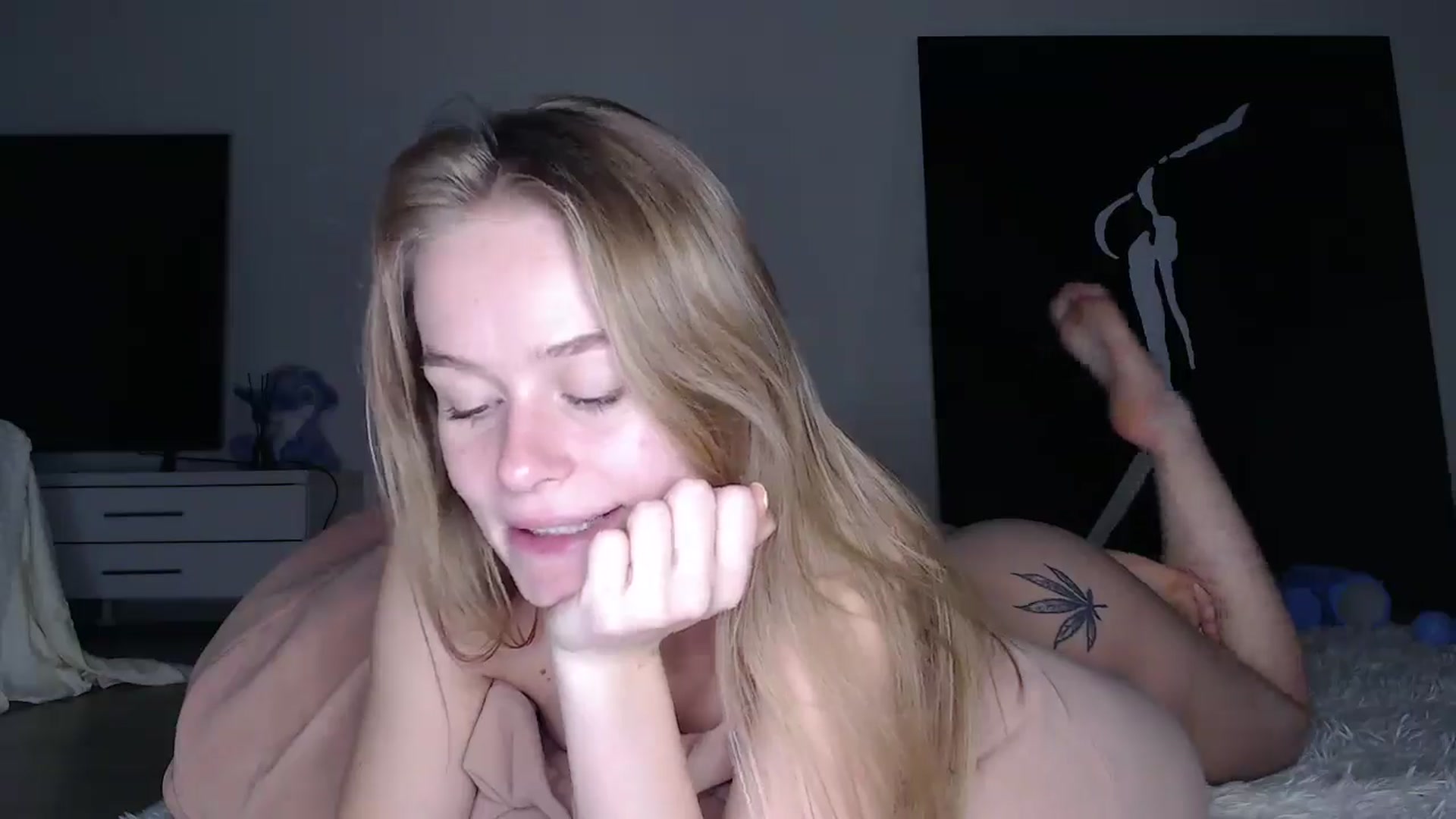 Gallery image thumbnail from Blondino4ka07's myfreecams stream on, 09/16/2025, 16:54 image 4 of 20