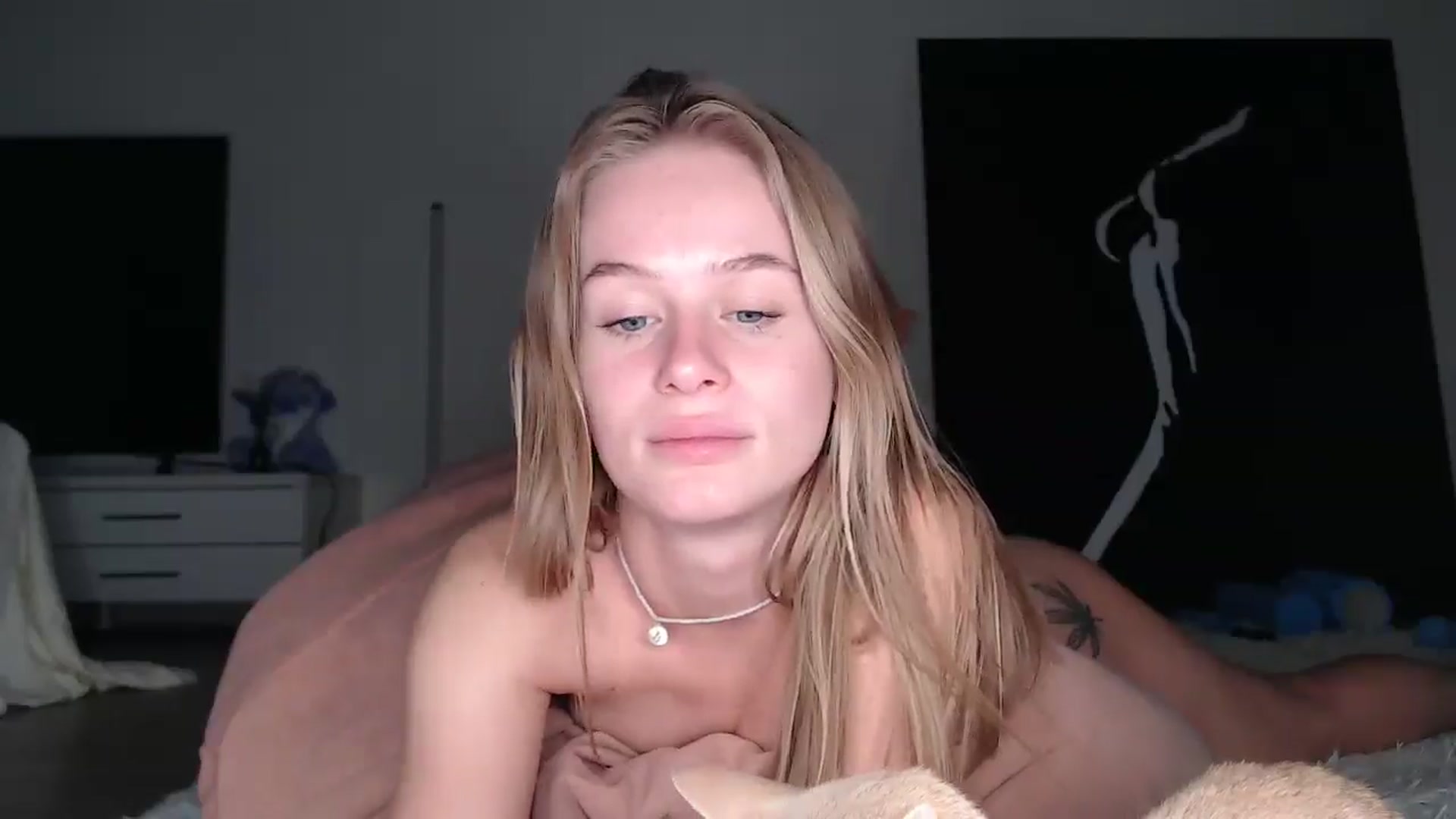 Gallery image thumbnail from Blondino4ka07's myfreecams stream on, 09/16/2025, 16:54 image 16 of 20