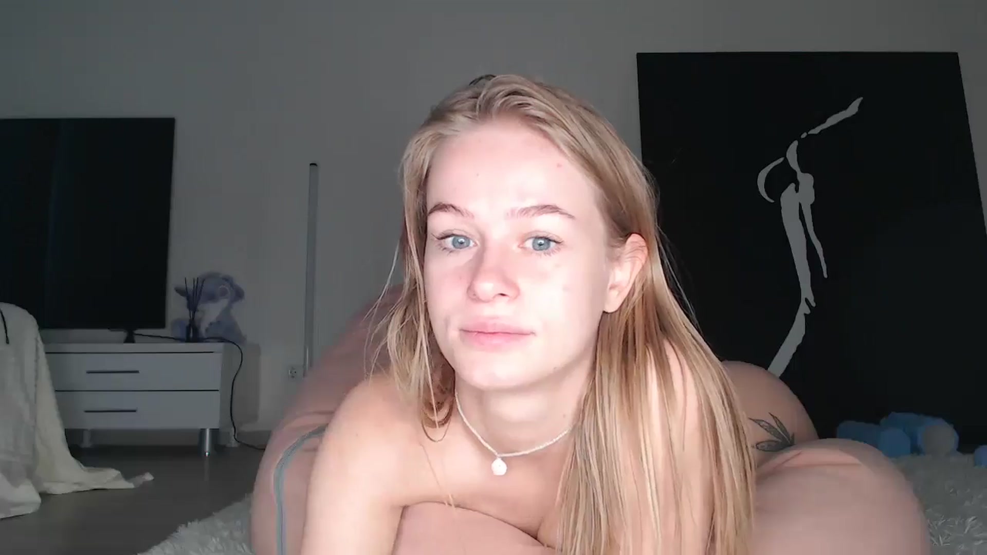 Gallery image thumbnail from Blondino4ka07's myfreecams stream on, 09/17/2025, 06:47 image 10 of 20