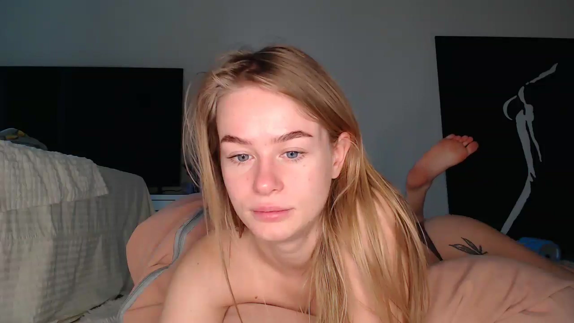 Gallery image thumbnail from Blondino4ka07's myfreecams stream on, 09/19/2025, 05:40 image 7 of 20