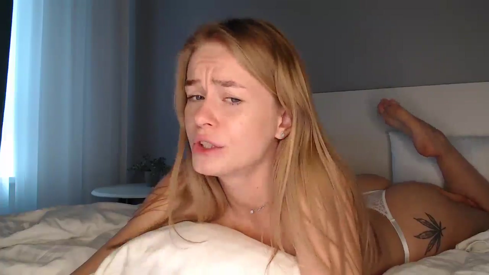 Gallery image thumbnail from Blondino4ka07's myfreecams stream on, 09/25/2025, 07:01 image 12 of 20