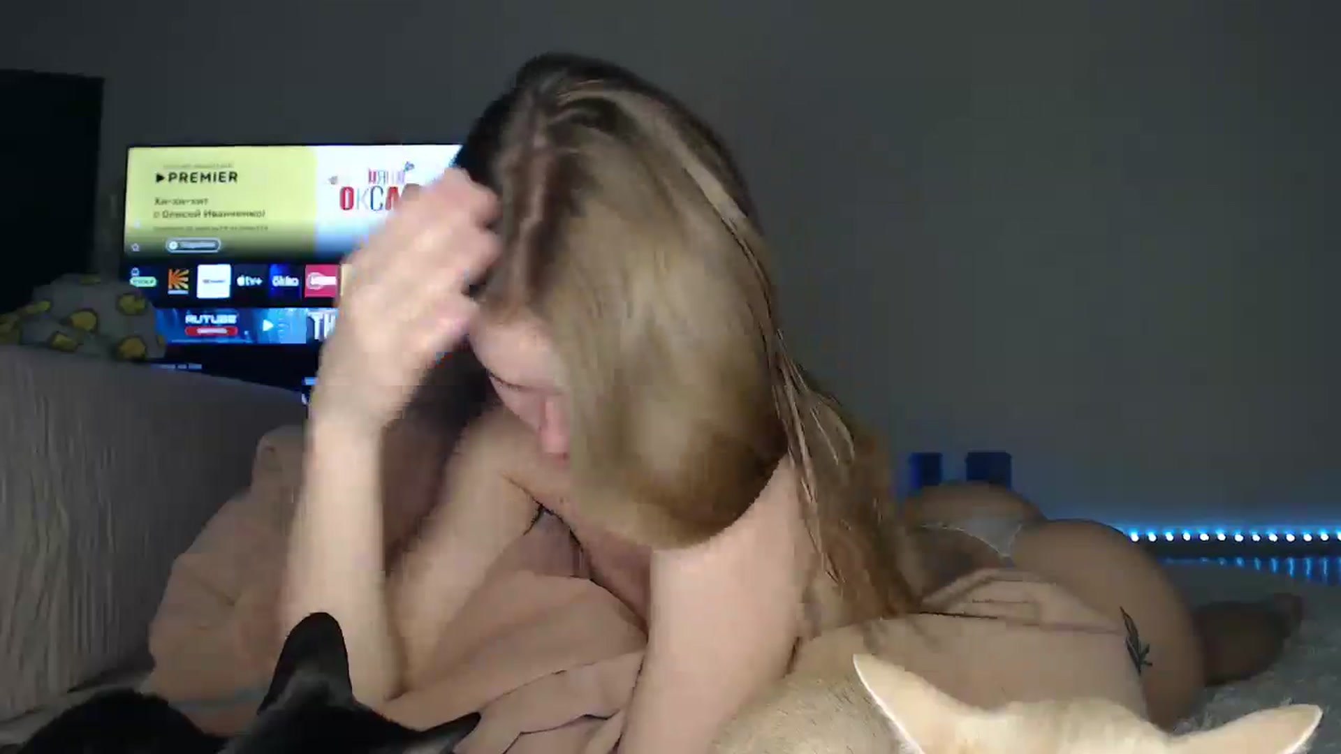 Gallery image thumbnail from Blondino4ka07's myfreecams stream on, 09/30/2025, 16:46 image 19 of 20