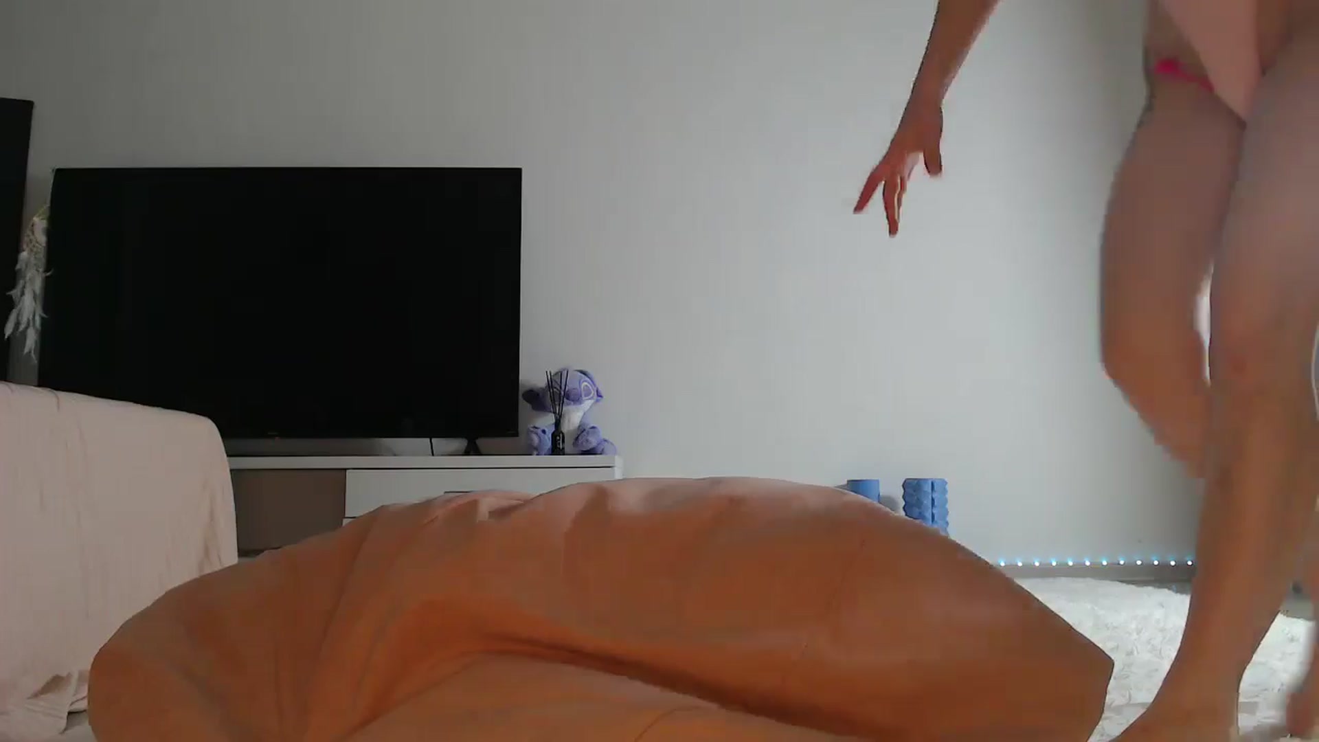 Gallery image thumbnail from Blondino4ka07's myfreecams stream on, 10/02/2025, 06:20 image 12 of 20