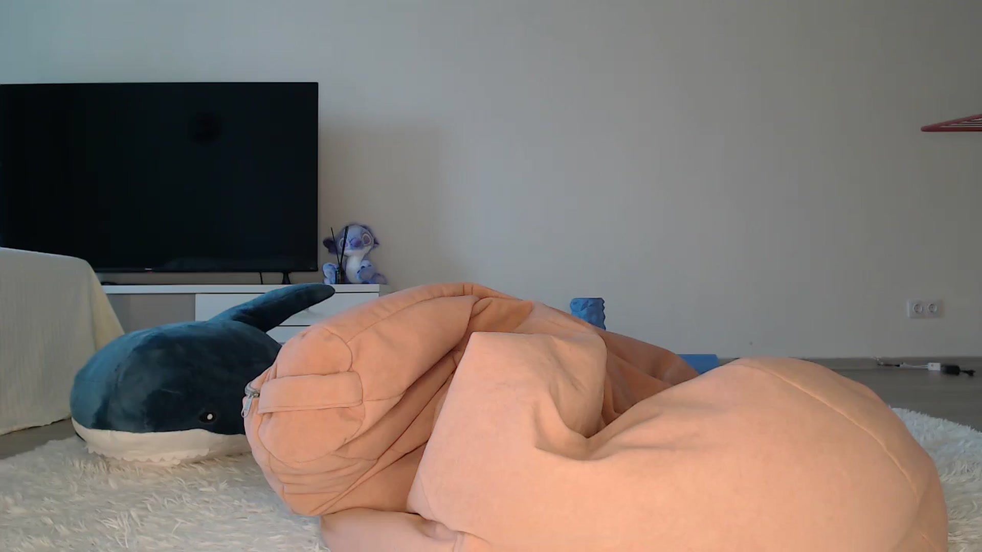 Gallery image thumbnail from Blondino4ka07's myfreecams stream on, 10/06/2025, 07:17 image 7 of 20