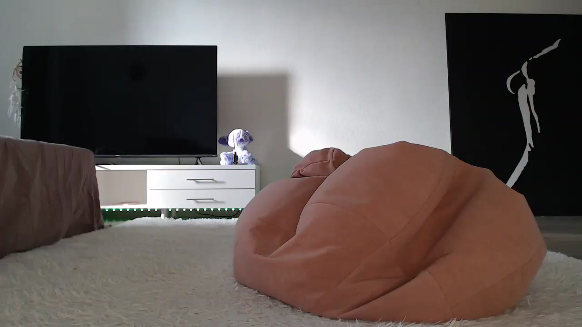 Gallery image thumbnail from Blondino4ka07's myfreecams stream on, 10/18/2025, 08:49 image 19 of 20
