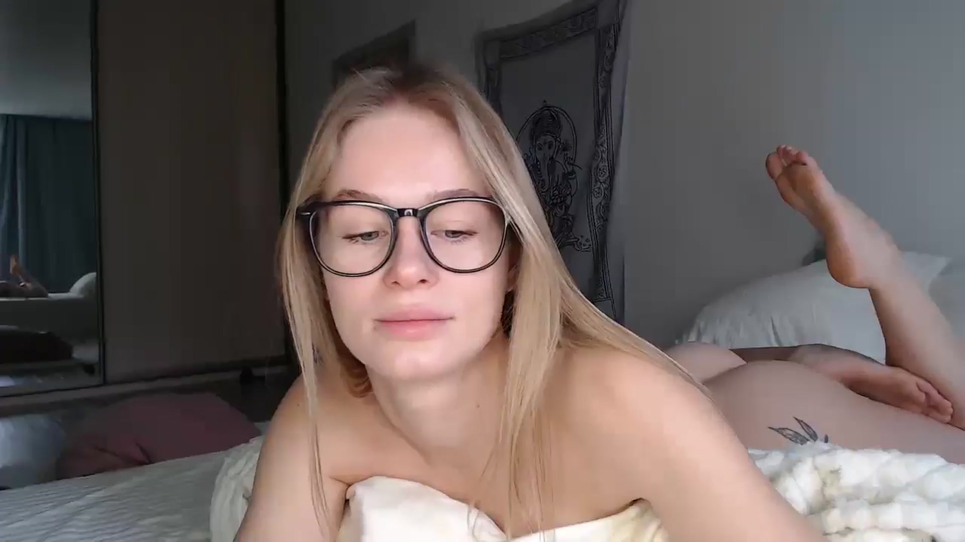 Gallery image thumbnail from Blondino4ka07's myfreecams stream on, 10/27/2025, 06:07 image 12 of 20