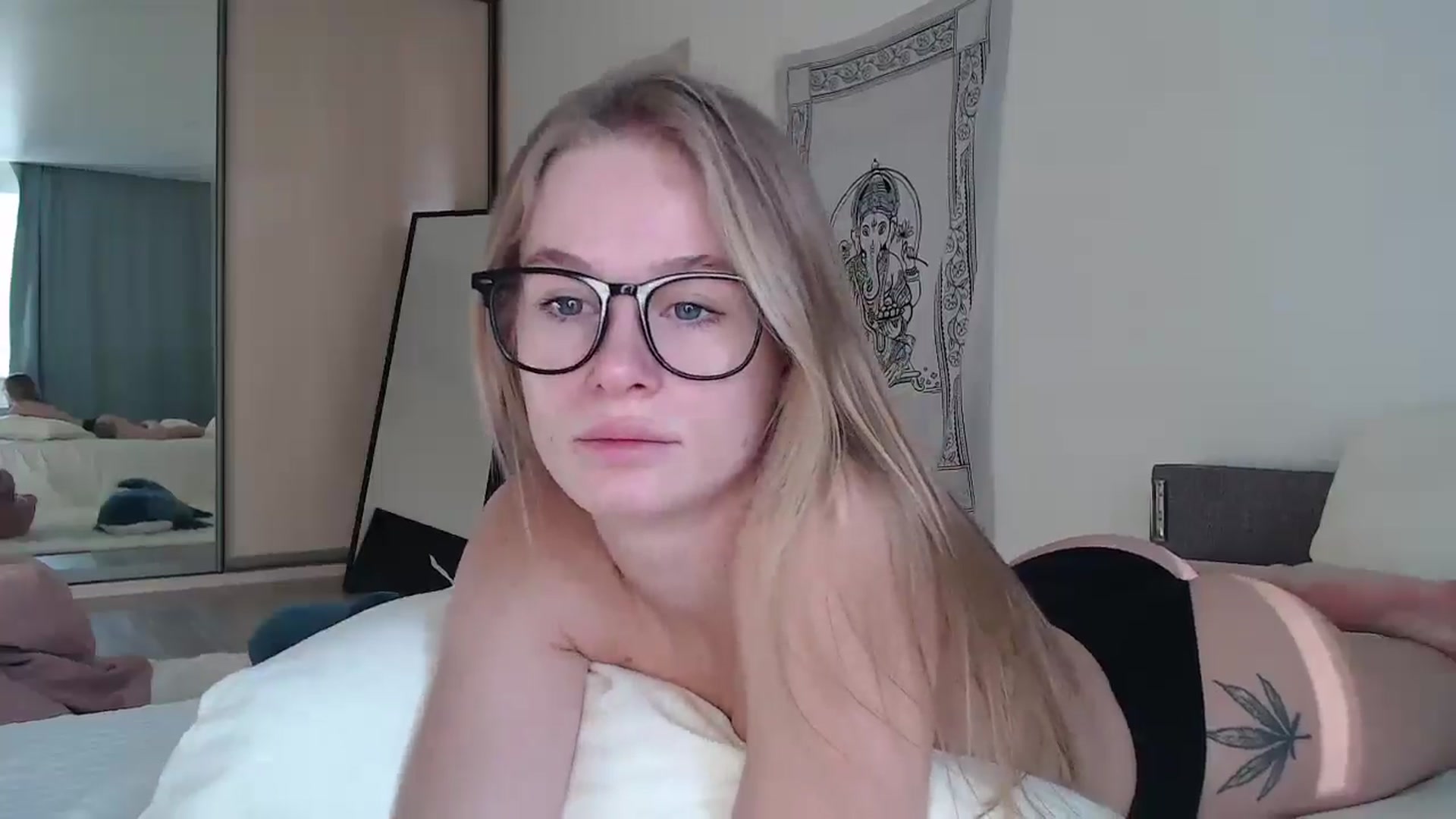 Gallery image thumbnail from Blondino4ka07's myfreecams stream on, 10/28/2025, 09:18 image 2 of 20