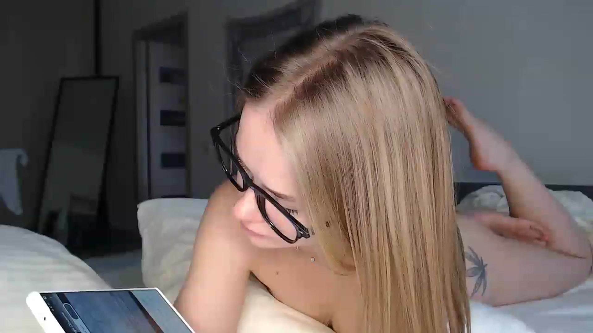 Gallery image thumbnail from Blondino4ka07's myfreecams stream on, 11/11/2025, 06:30 image 16 of 20