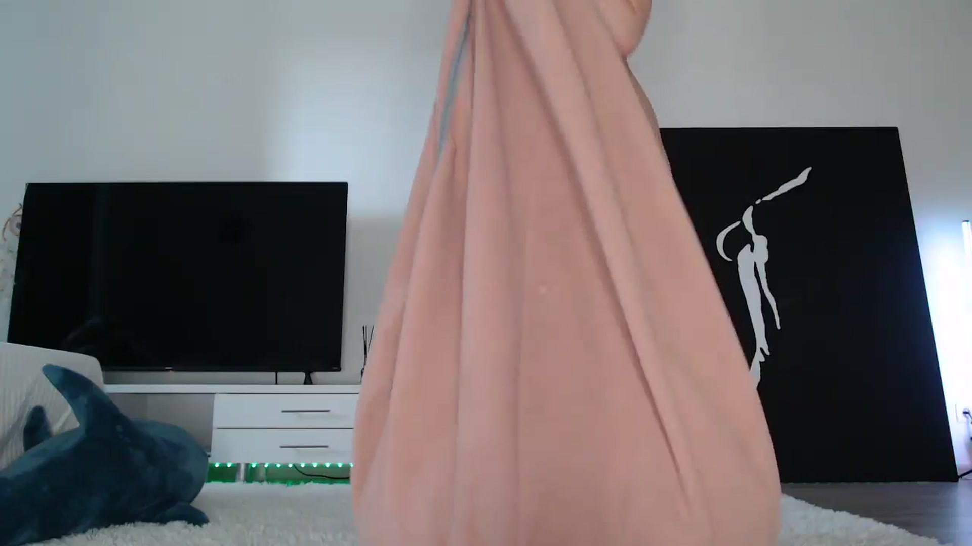 Gallery image thumbnail from Blondino4ka07's myfreecams stream on, 11/13/2025, 06:29 image 10 of 20