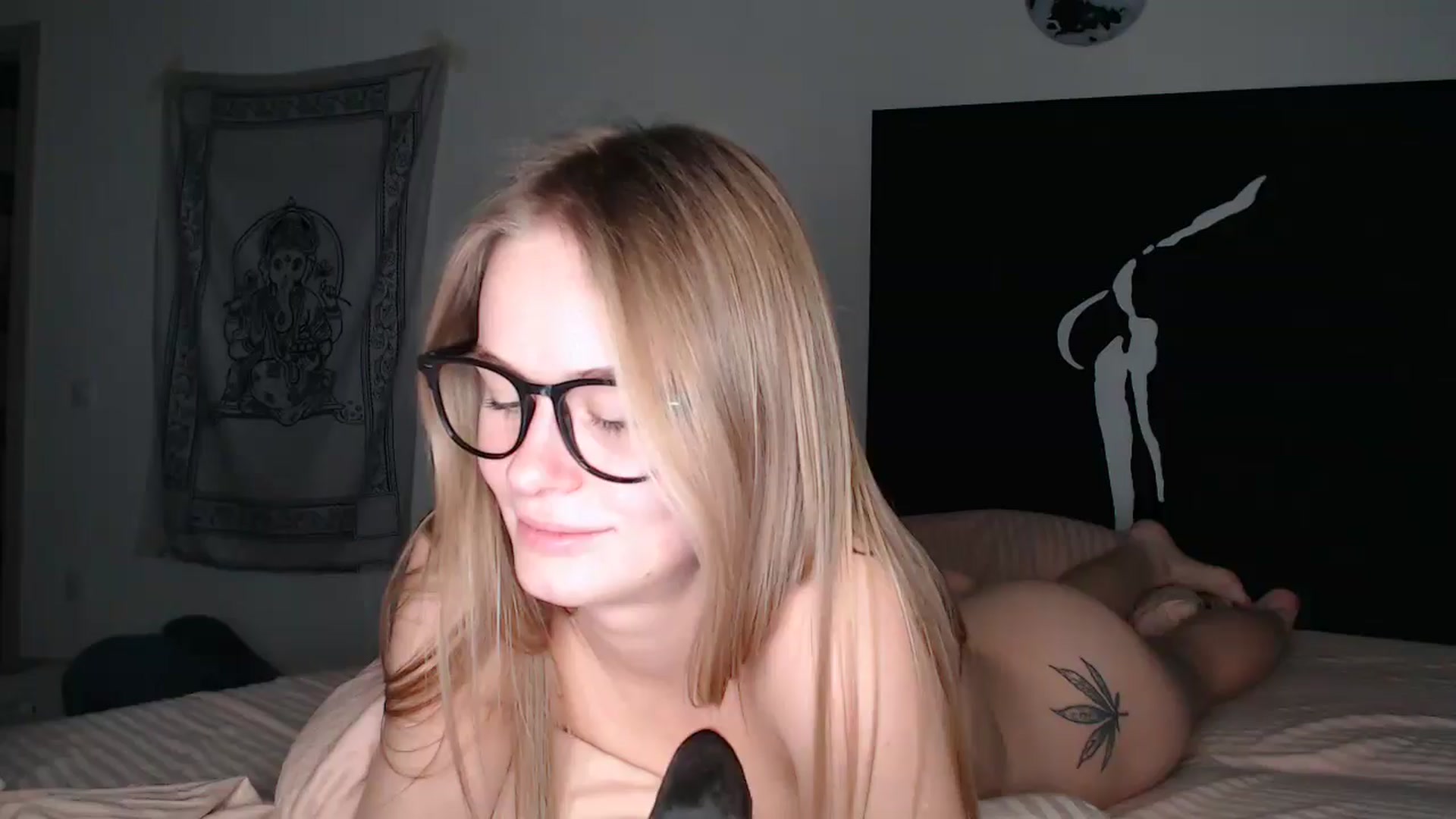 Gallery image thumbnail from Blondino4ka07's myfreecams stream on, 11/17/2025, 18:20 image 1 of 20