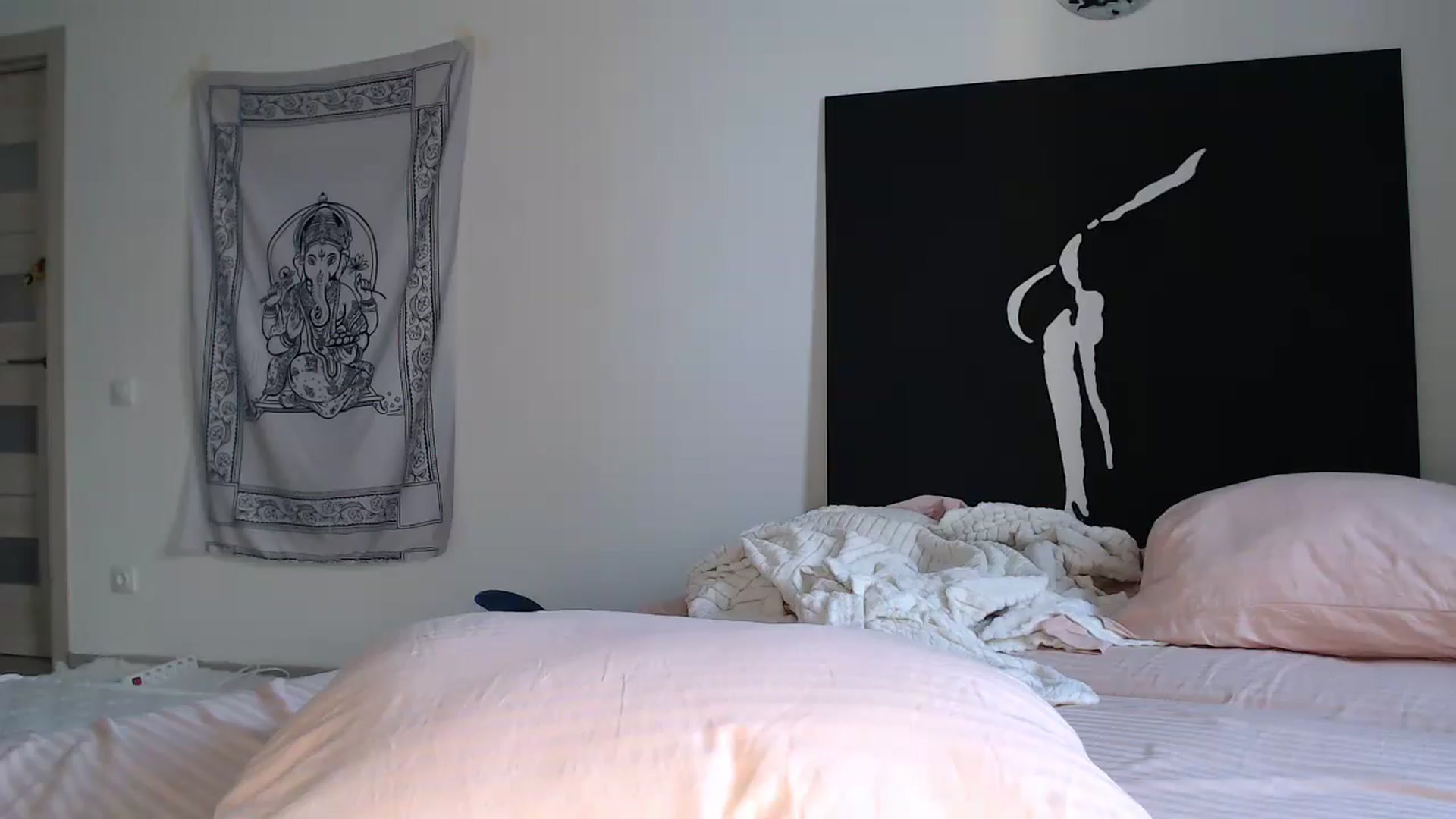 Gallery image thumbnail from Blondino4ka07's myfreecams stream on, 11/18/2025, 08:01 image 10 of 20