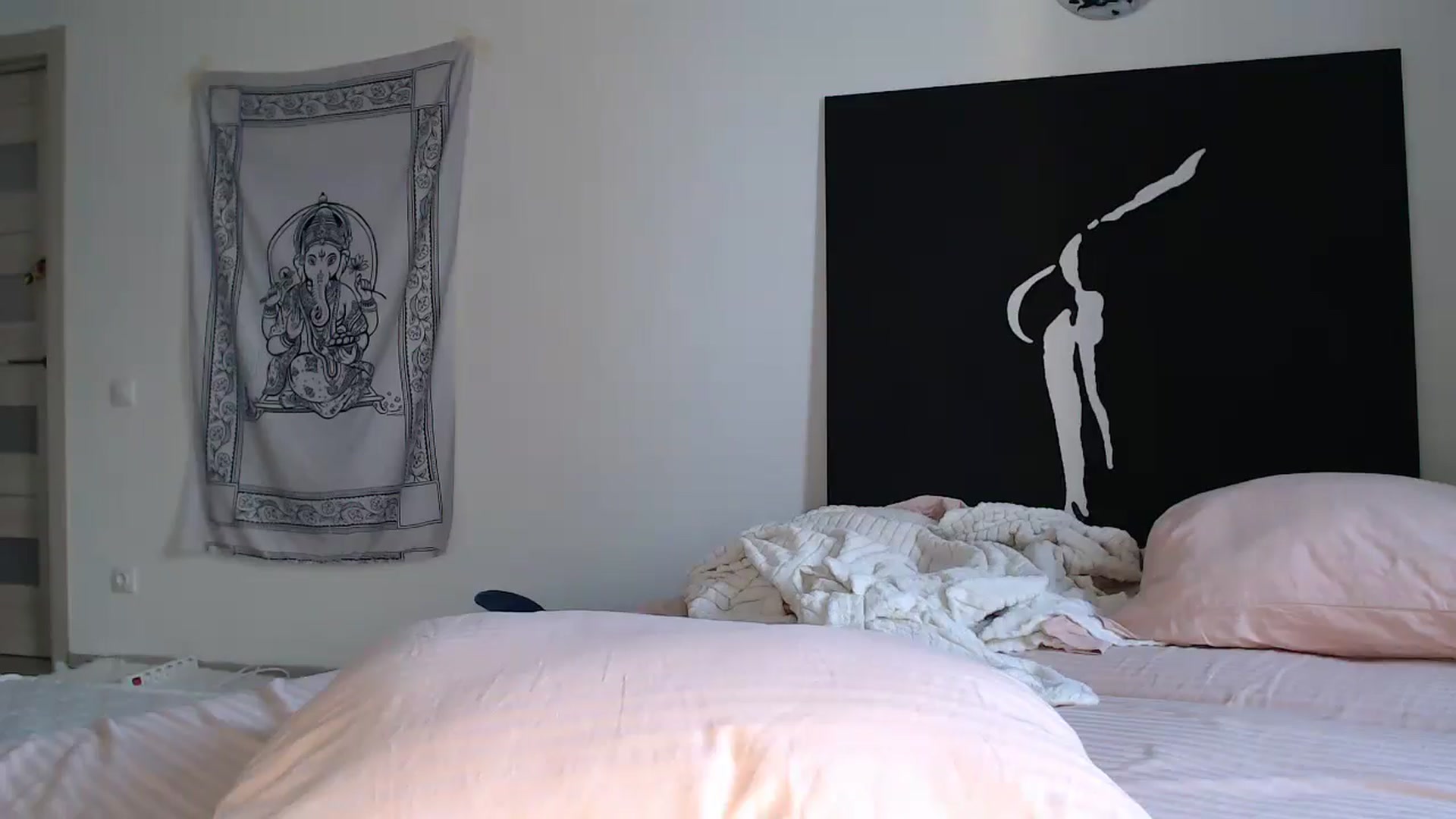 Gallery image thumbnail from Blondino4ka07's myfreecams stream on, 11/18/2025, 08:01 image 9 of 20