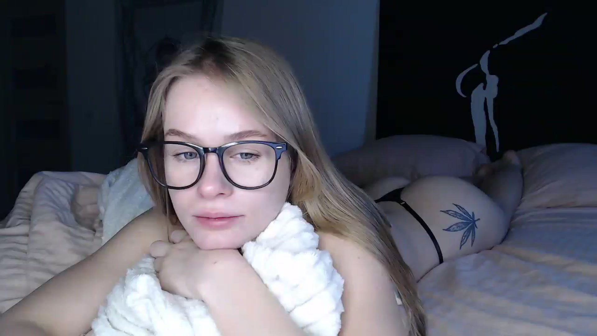 Gallery image thumbnail from Blondino4ka07's myfreecams stream on, 11/20/2025, 07:35 image 3 of 20
