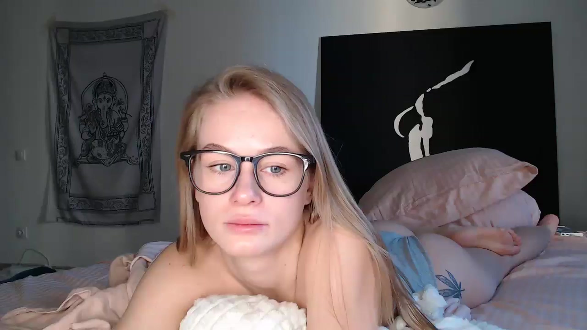Gallery image thumbnail from Blondino4ka07's myfreecams stream on, 11/21/2025, 05:40 image 3 of 20