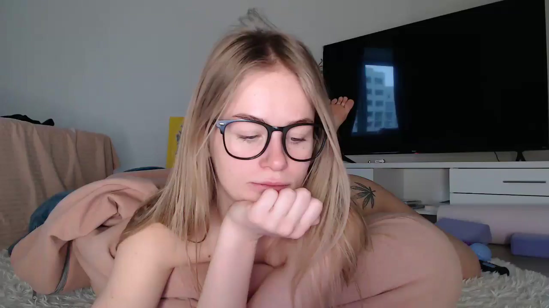 Gallery image thumbnail from Blondino4ka07's myfreecams stream on, 11/23/2025, 07:56 image 1 of 20