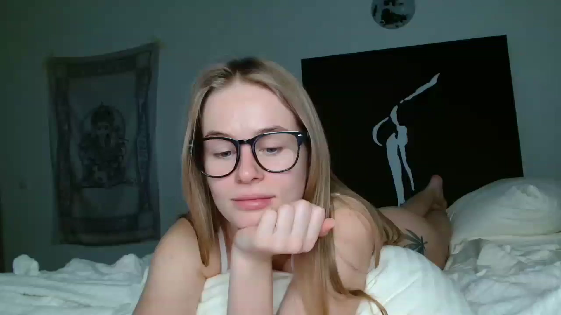 Gallery image thumbnail from Blondino4ka07's myfreecams stream on, 11/24/2025, 16:56 image 3 of 20