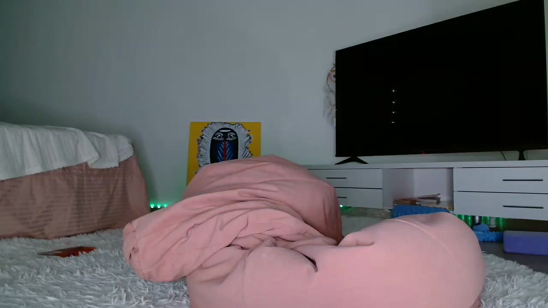 Gallery image thumbnail from Blondino4ka07's myfreecams stream on, 12/03/2025, 18:07 image 10 of 20