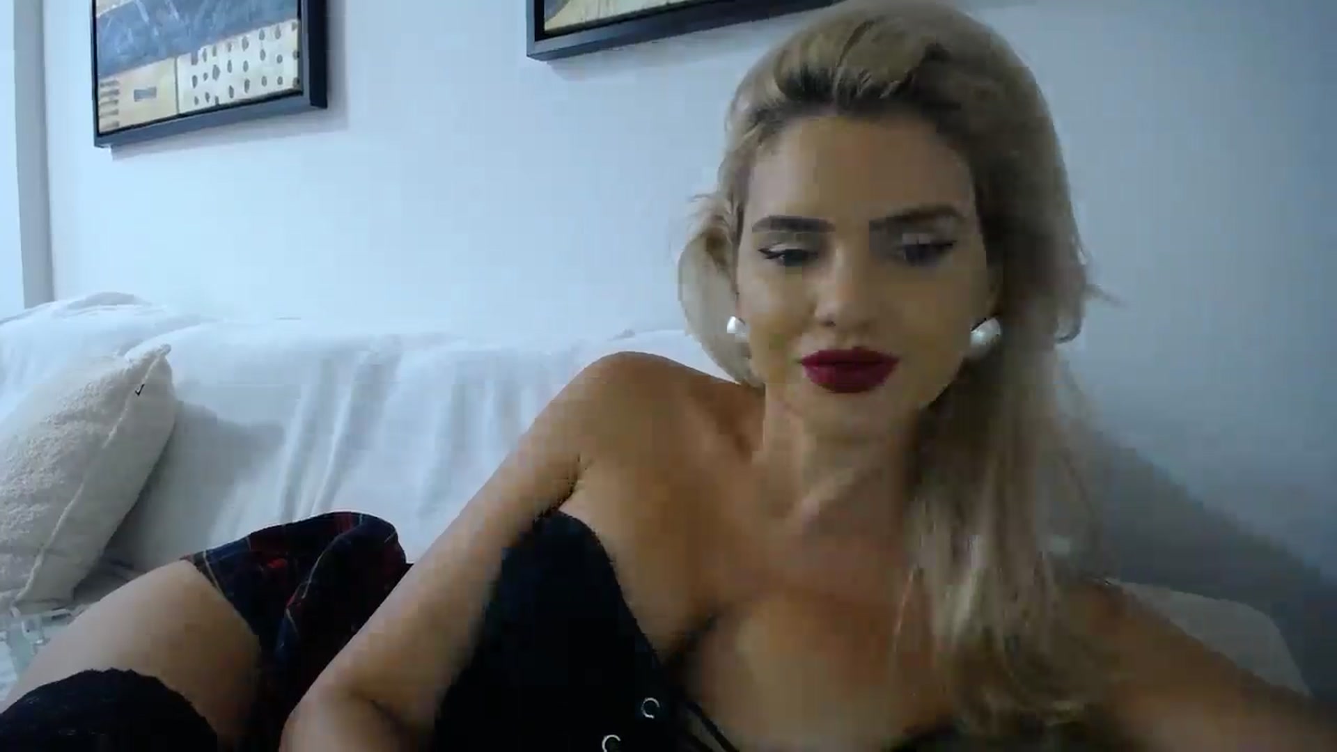 Gallery image thumbnail from Blondita's myfreecams stream on, 12/03/2025, 23:55 image 18 of 20