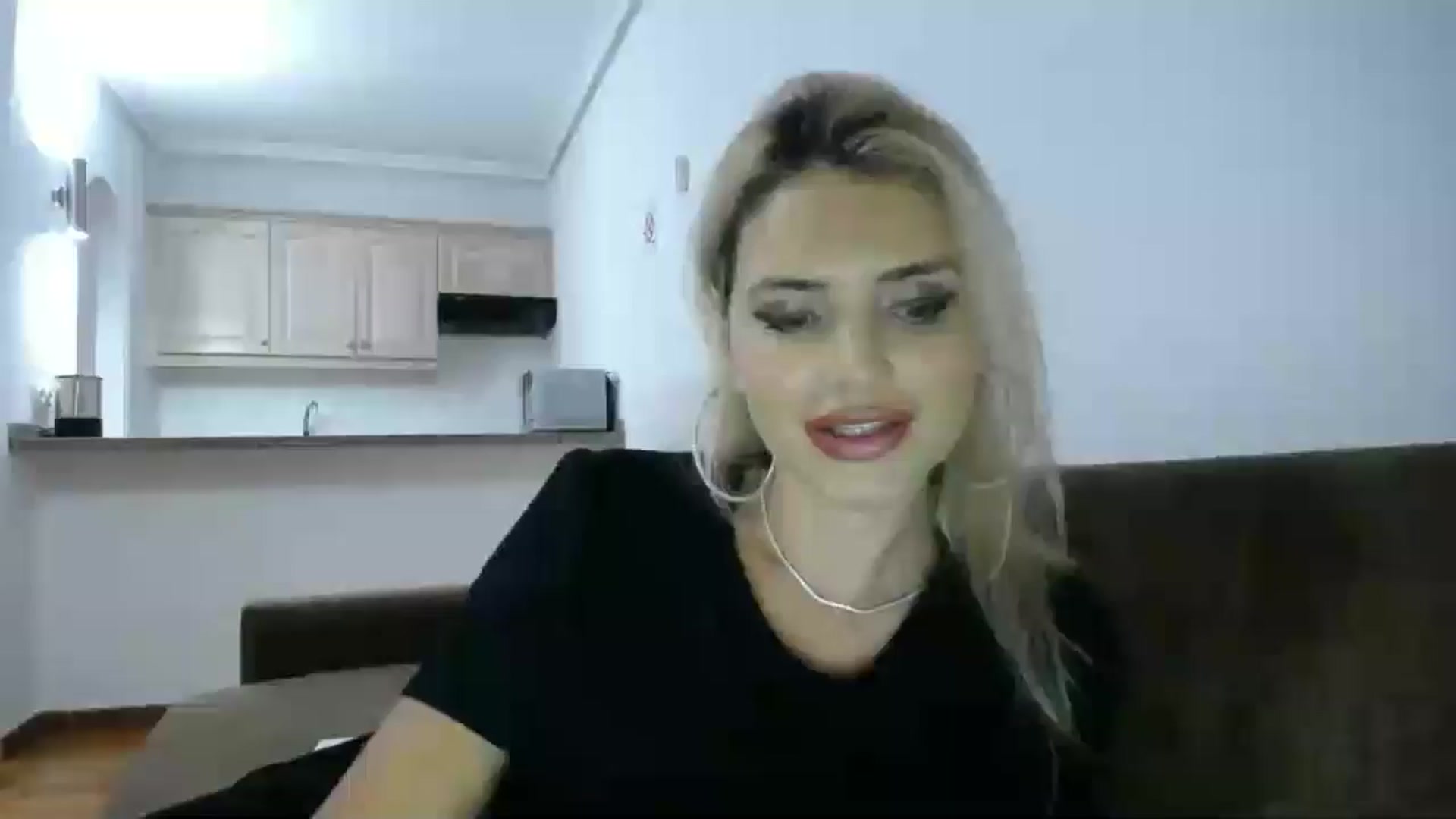 Gallery image thumbnail from Blondita's myfreecams stream on, 12/23/2025, 21:42 image 19 of 20