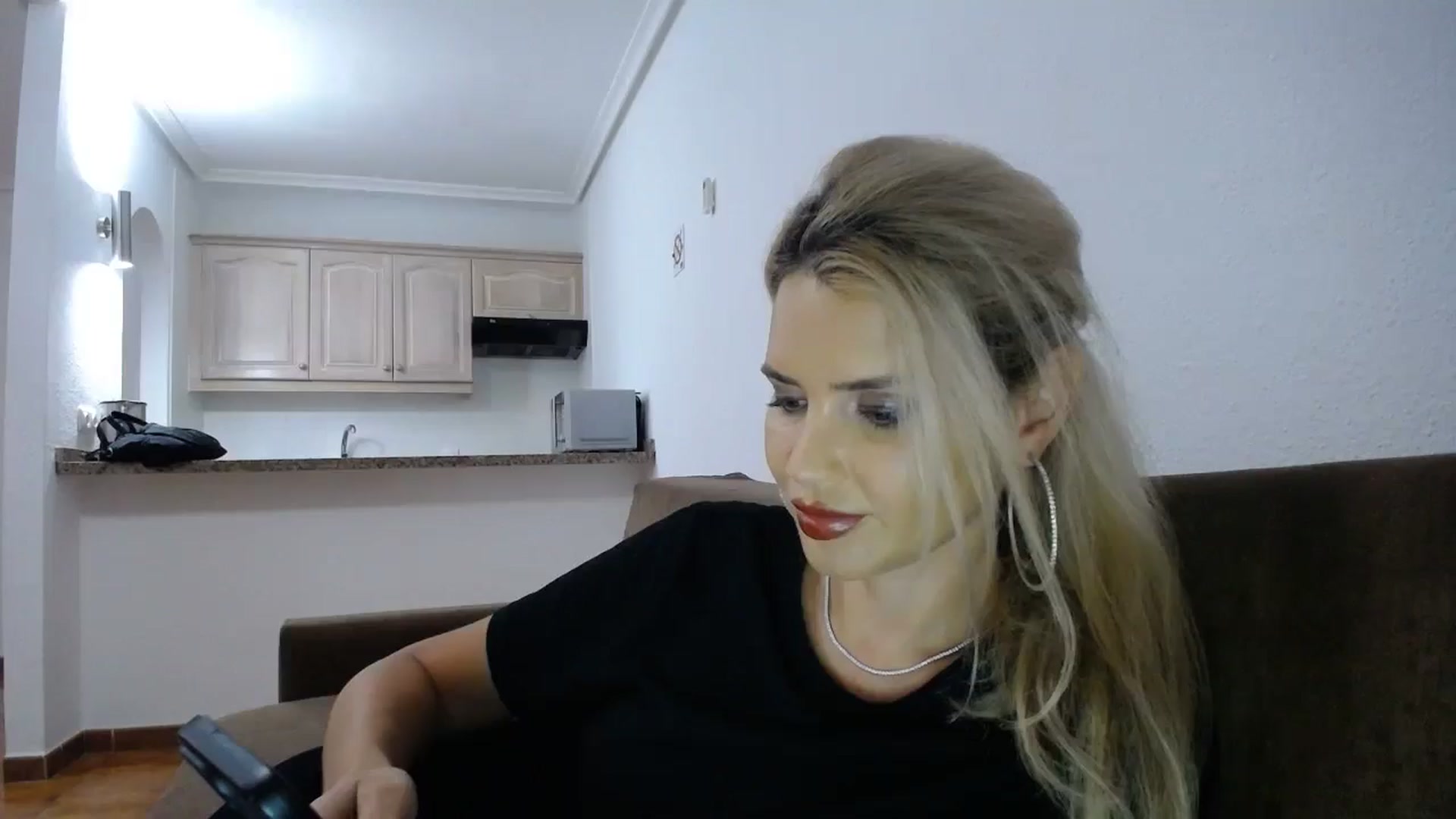 Gallery image thumbnail from Blondita's myfreecams stream on, 12/23/2025, 21:42 image 1 of 20