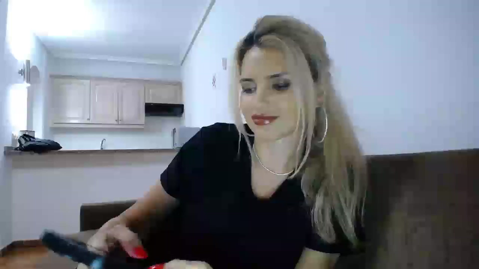 Gallery image thumbnail from Blondita's myfreecams stream on, 12/23/2025, 21:42 image 13 of 20