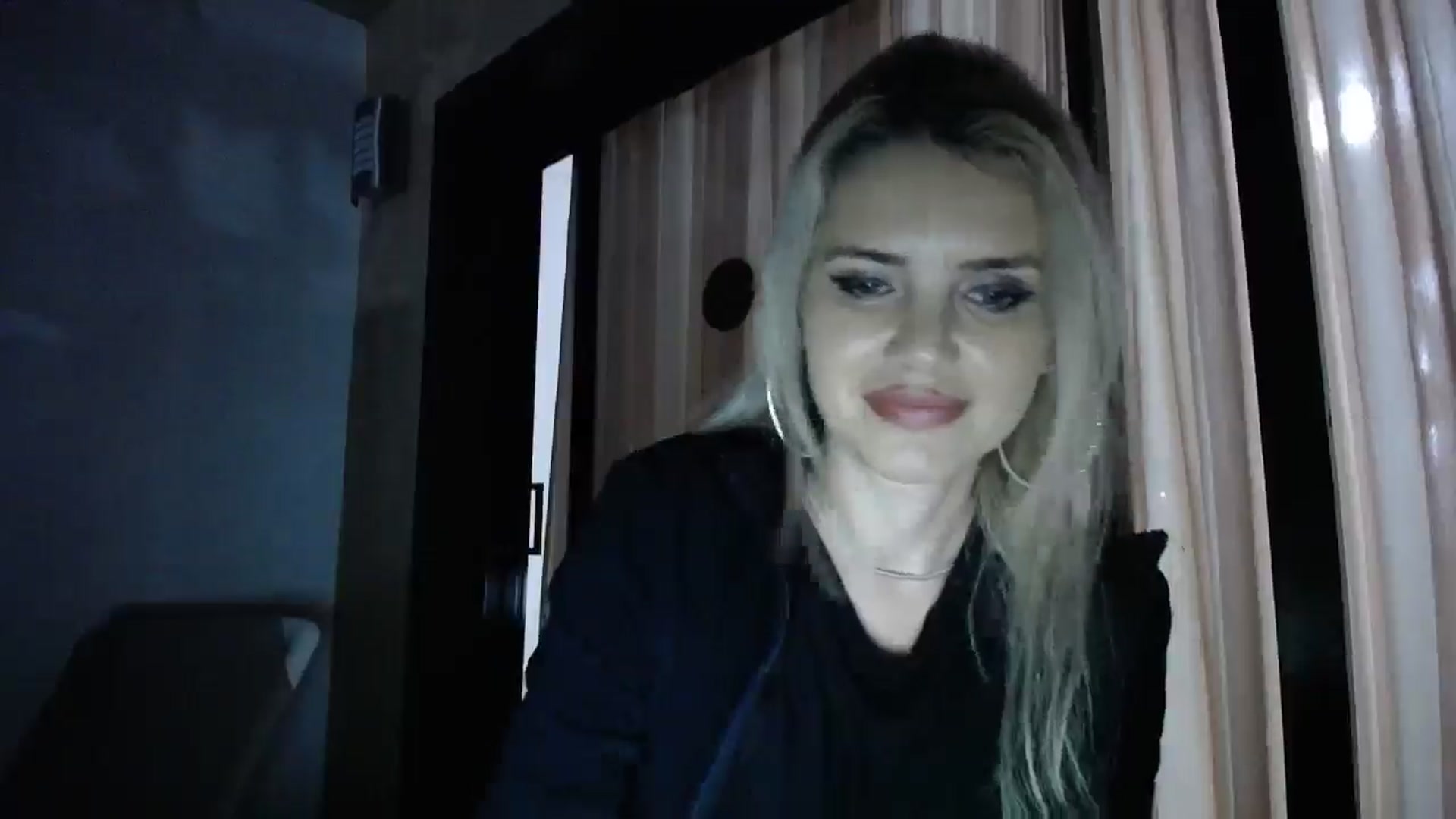 Gallery image thumbnail from Blondita's myfreecams stream on, 12/23/2025, 22:12 image 7 of 20