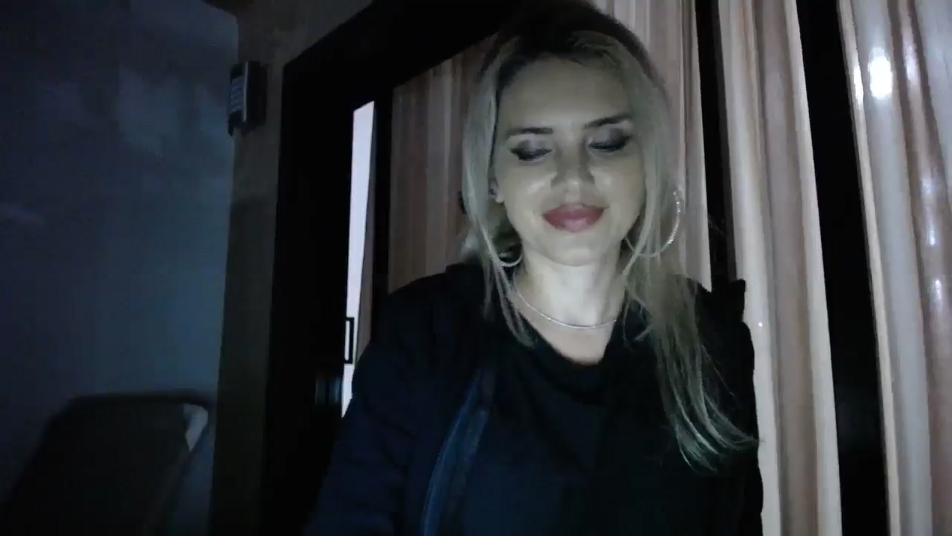 Gallery image thumbnail from Blondita's myfreecams stream on, 12/23/2025, 22:12 image 4 of 20