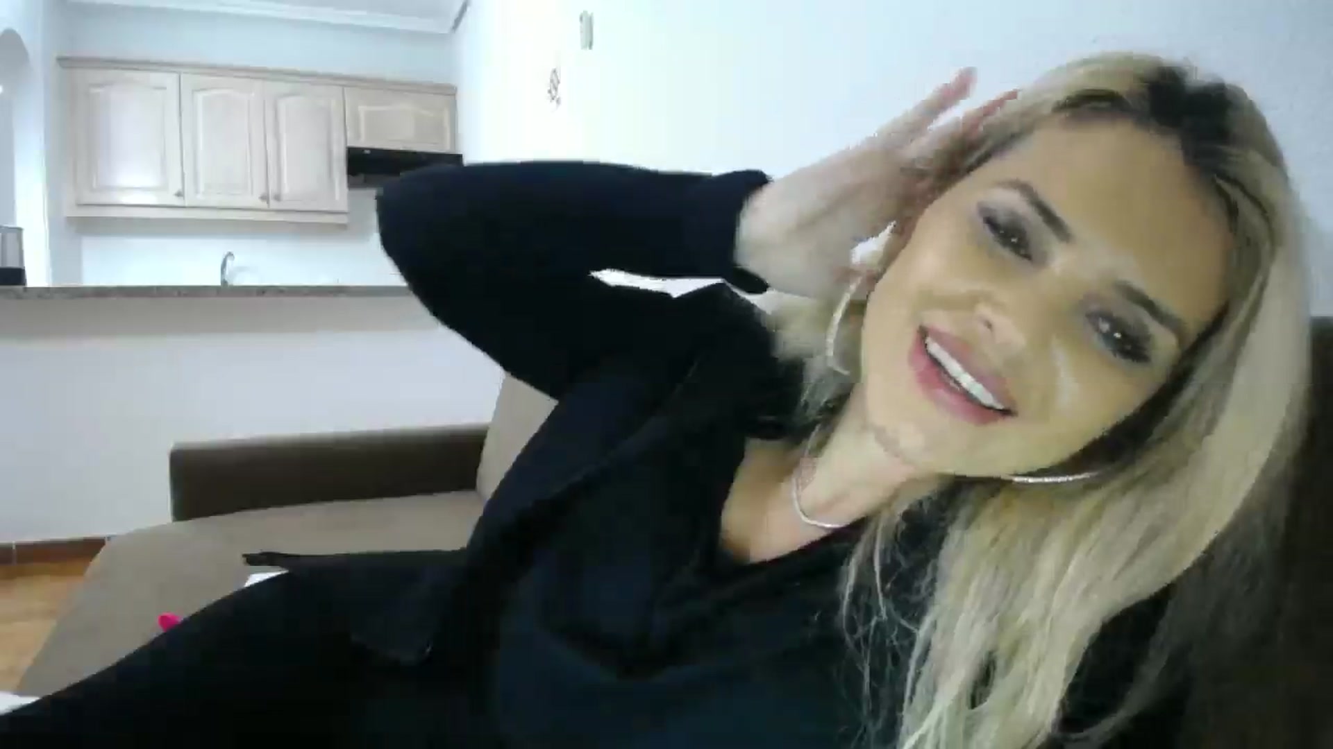 Gallery image thumbnail from Blondita's myfreecams stream on, 12/23/2025, 23:03 image 11 of 20