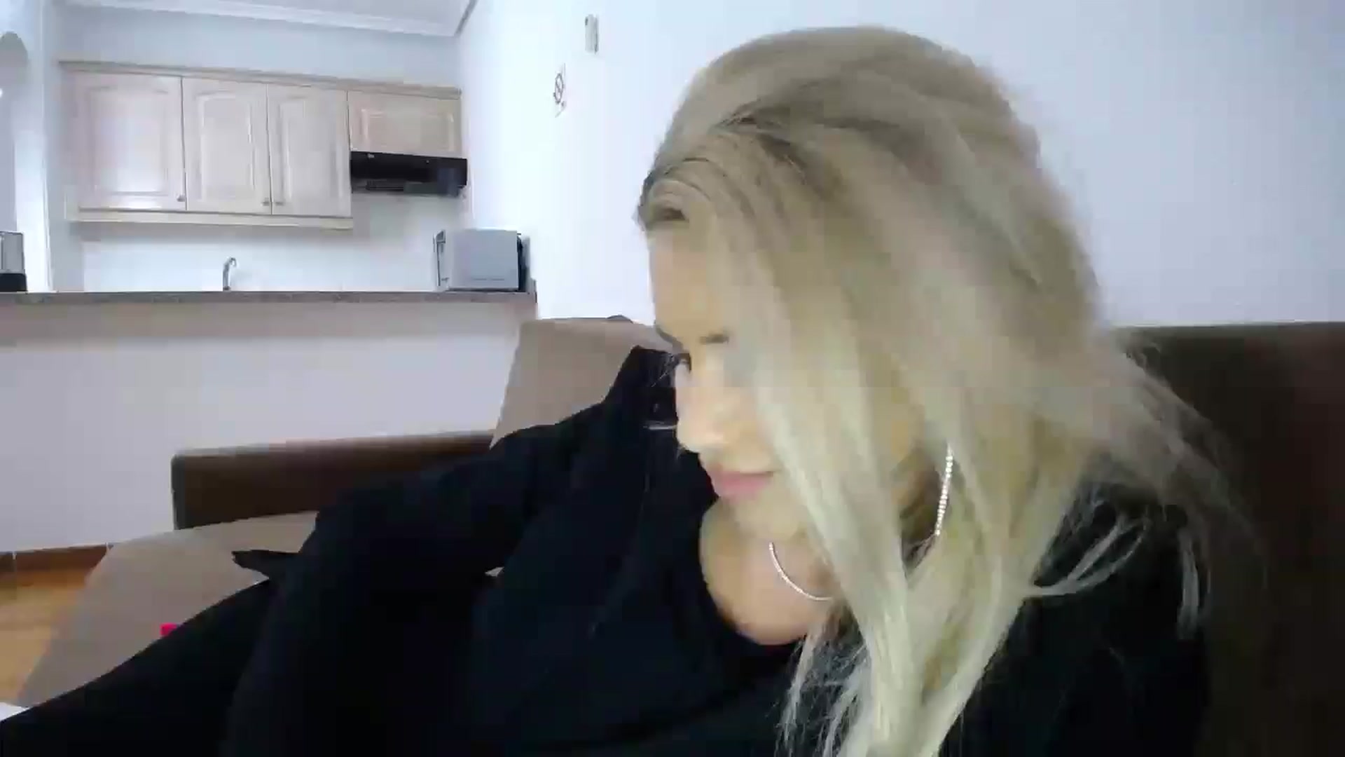Gallery image thumbnail from Blondita's myfreecams stream on, 12/23/2025, 23:03 image 2 of 20