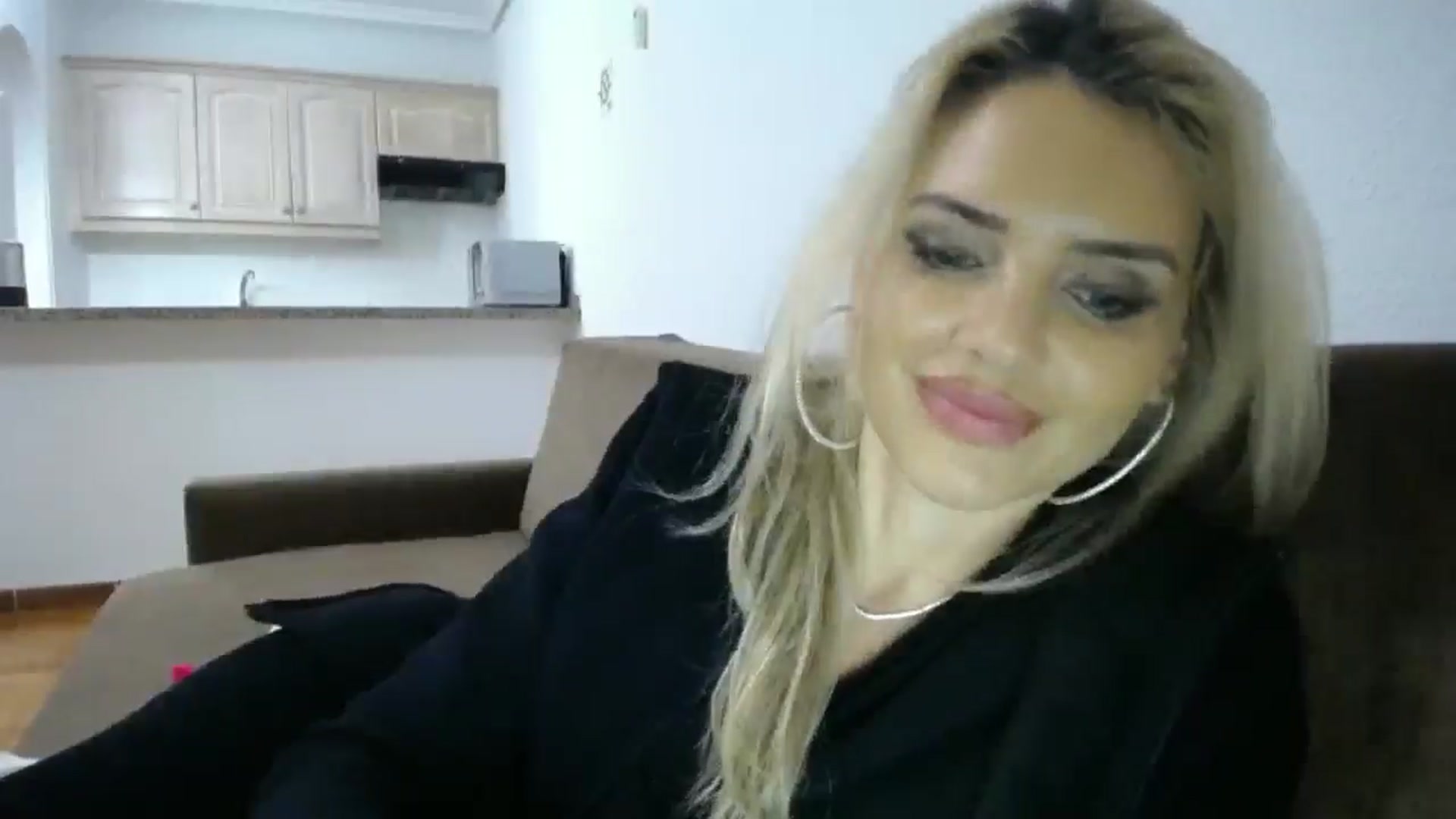 Gallery image thumbnail from Blondita's myfreecams stream on, 12/23/2025, 23:03 image 19 of 20