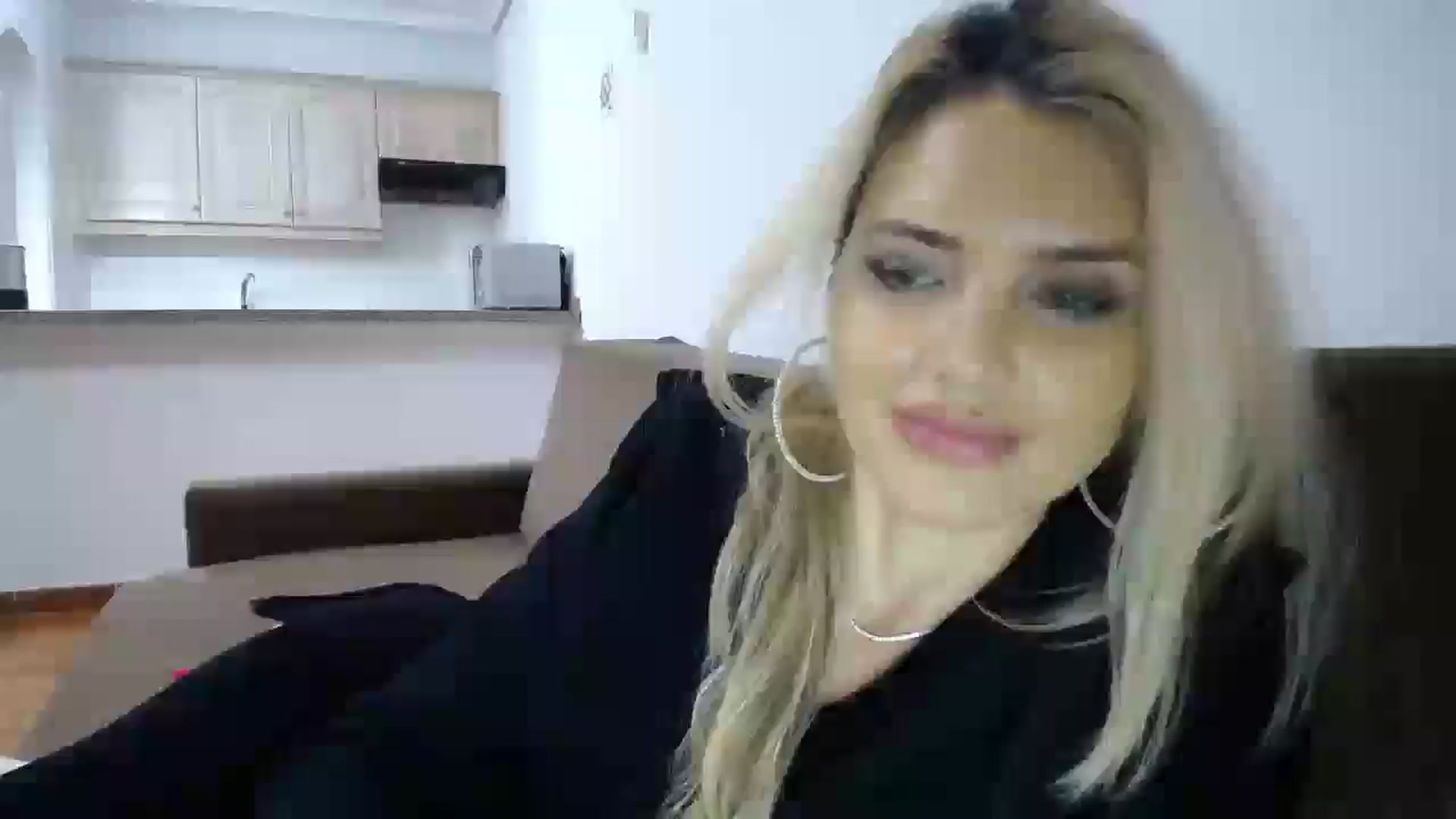 Gallery image thumbnail from Blondita's myfreecams stream on, 12/23/2025, 23:03 image 15 of 20