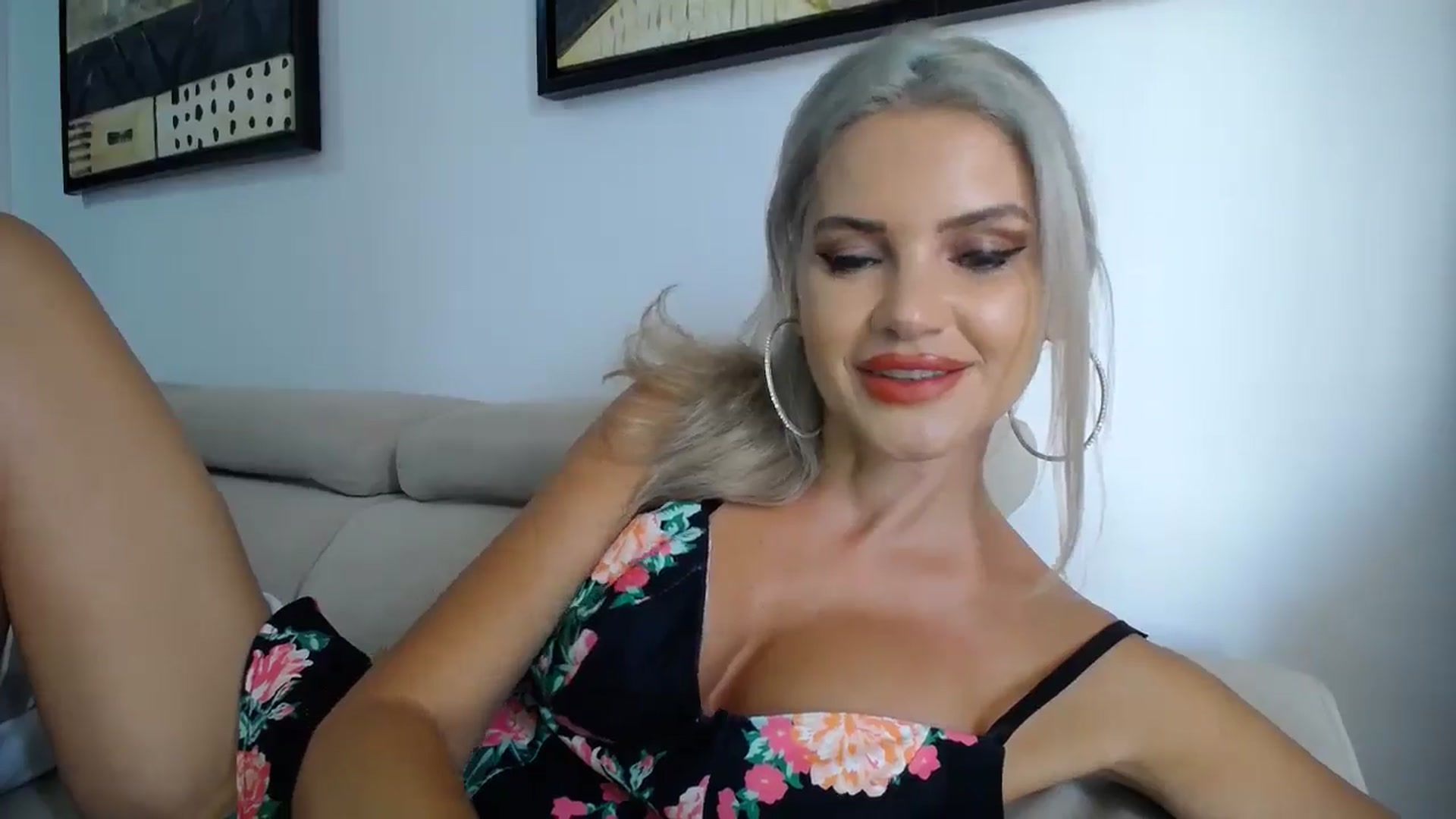 Gallery image thumbnail from Blondita's myfreecams stream on, 01/04/2026, 16:07 image 16 of 20