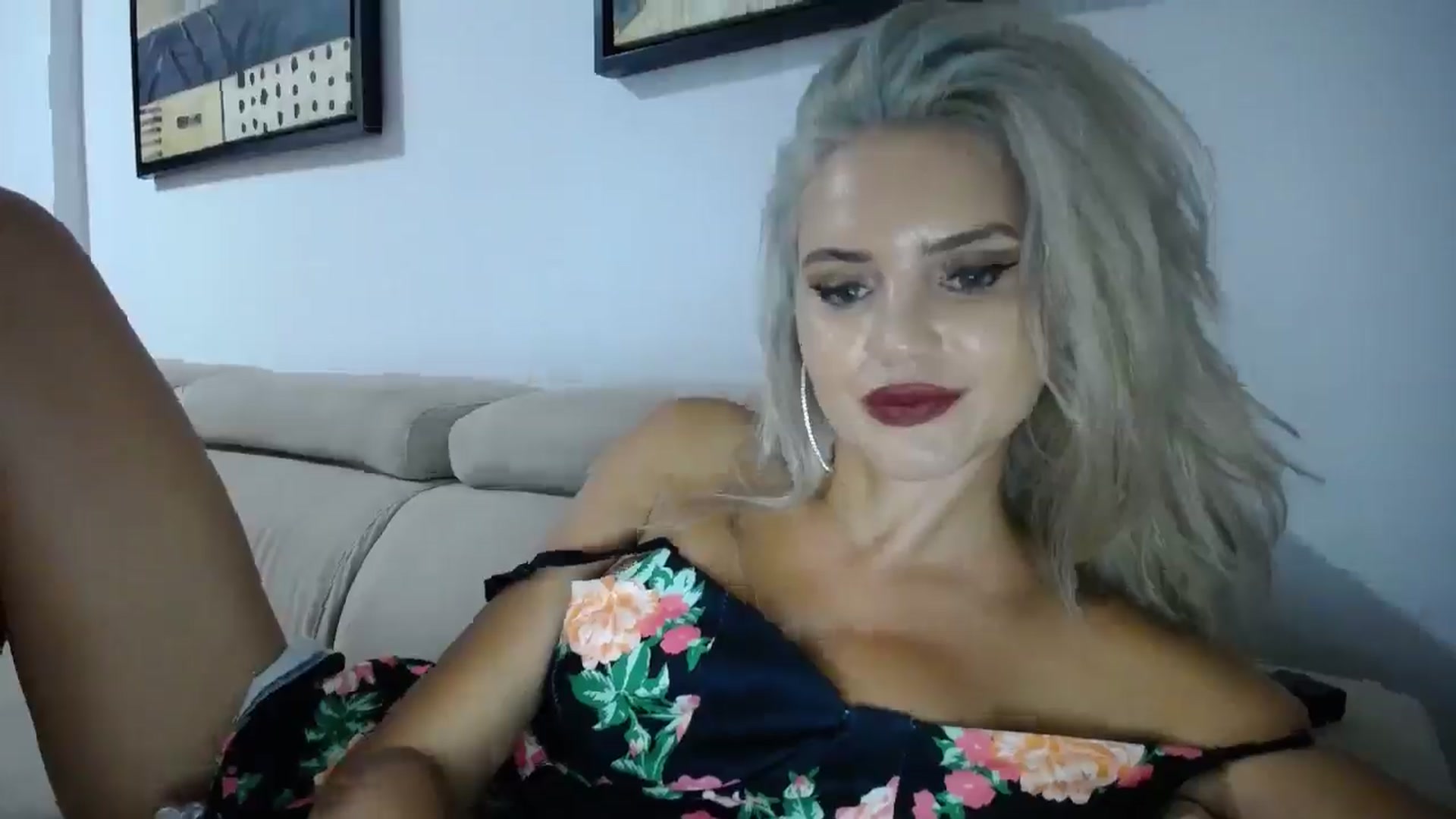 Gallery image thumbnail from Blondita's myfreecams stream on, 01/04/2026, 18:47 image 2 of 20