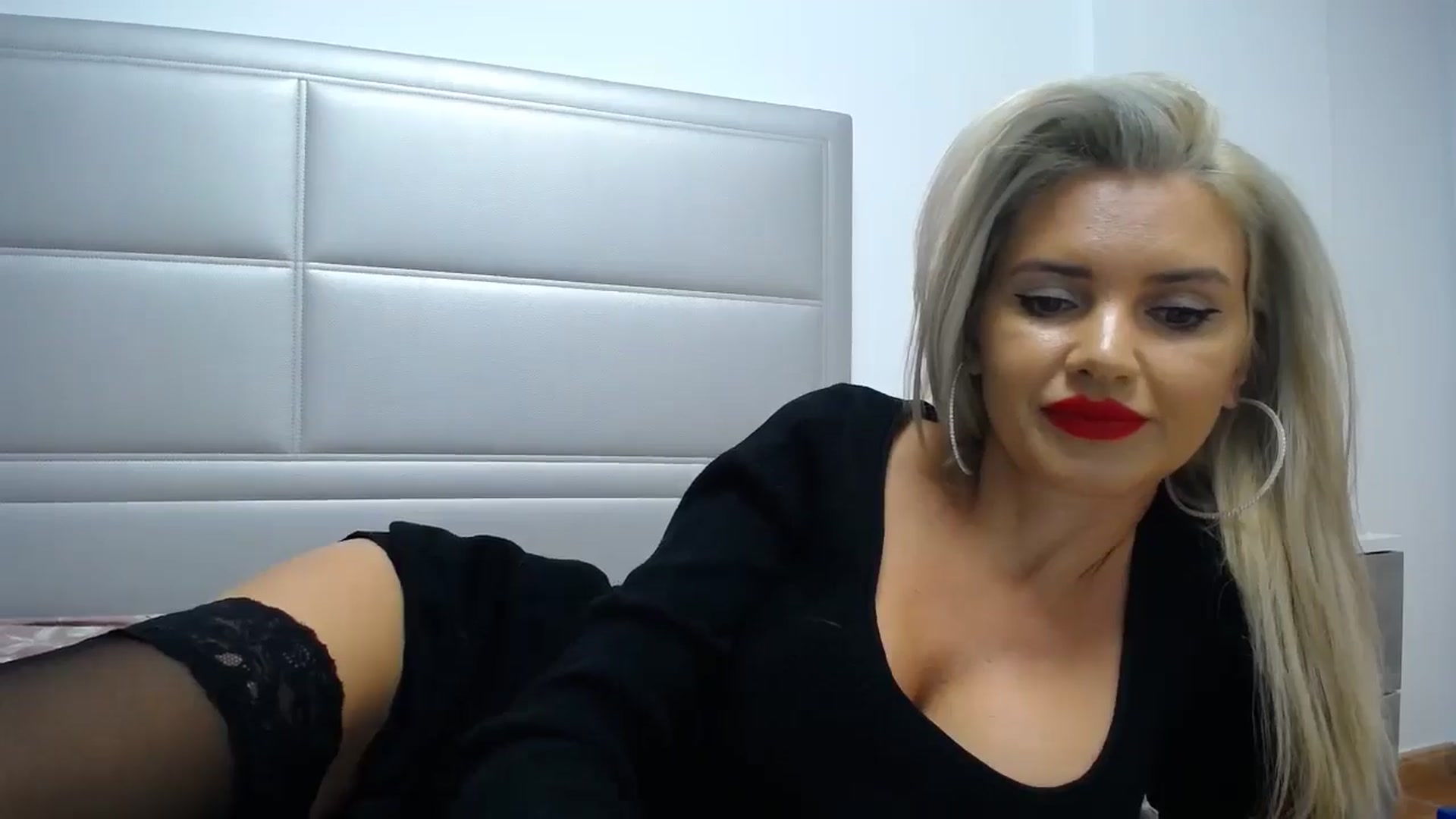 Gallery image thumbnail from Blondita's myfreecams stream on, 01/08/2026, 23:32 image 16 of 20