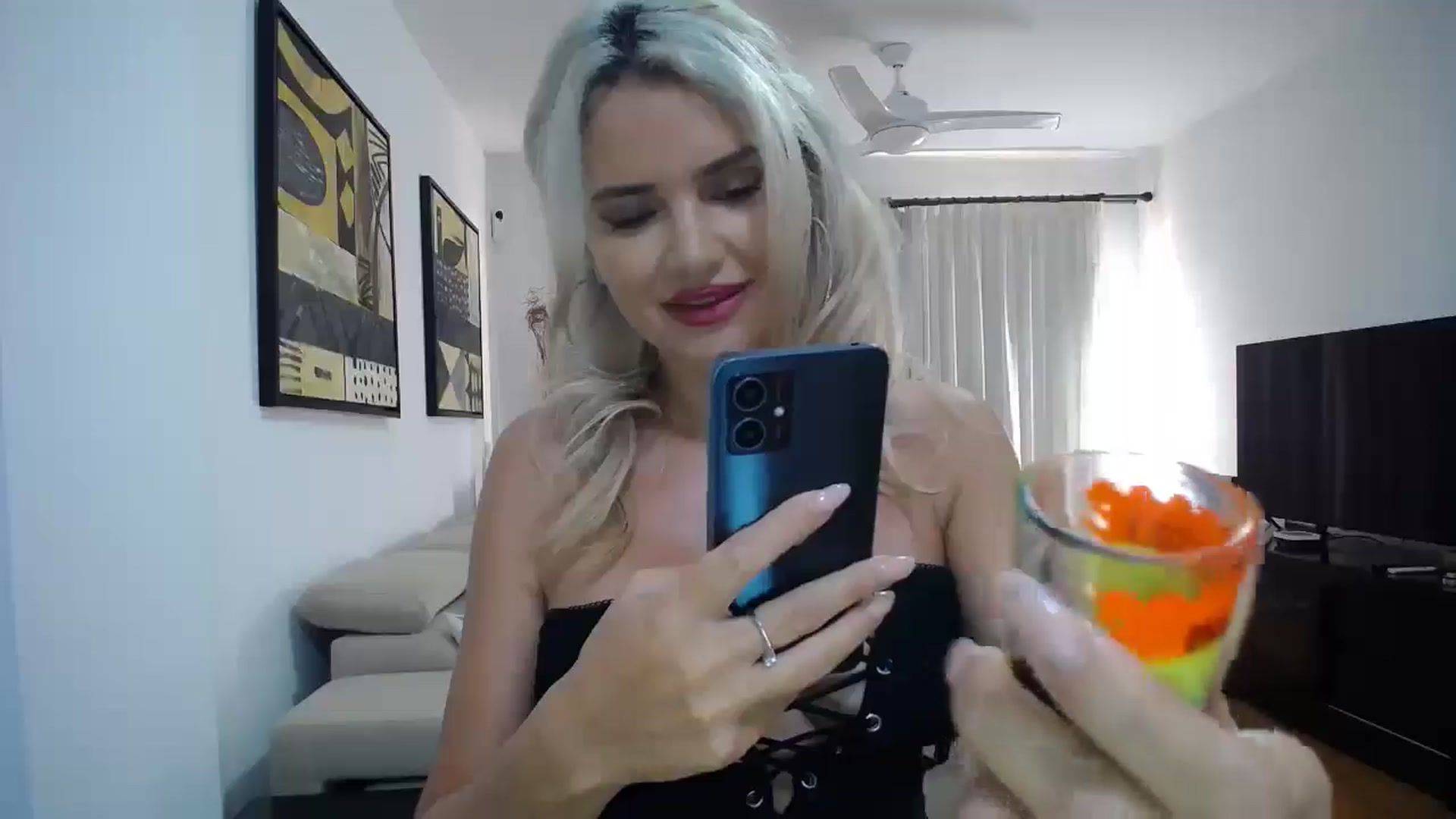 Gallery image thumbnail from Blondita's myfreecams stream on, 02/01/2026, 18:04 image 12 of 20