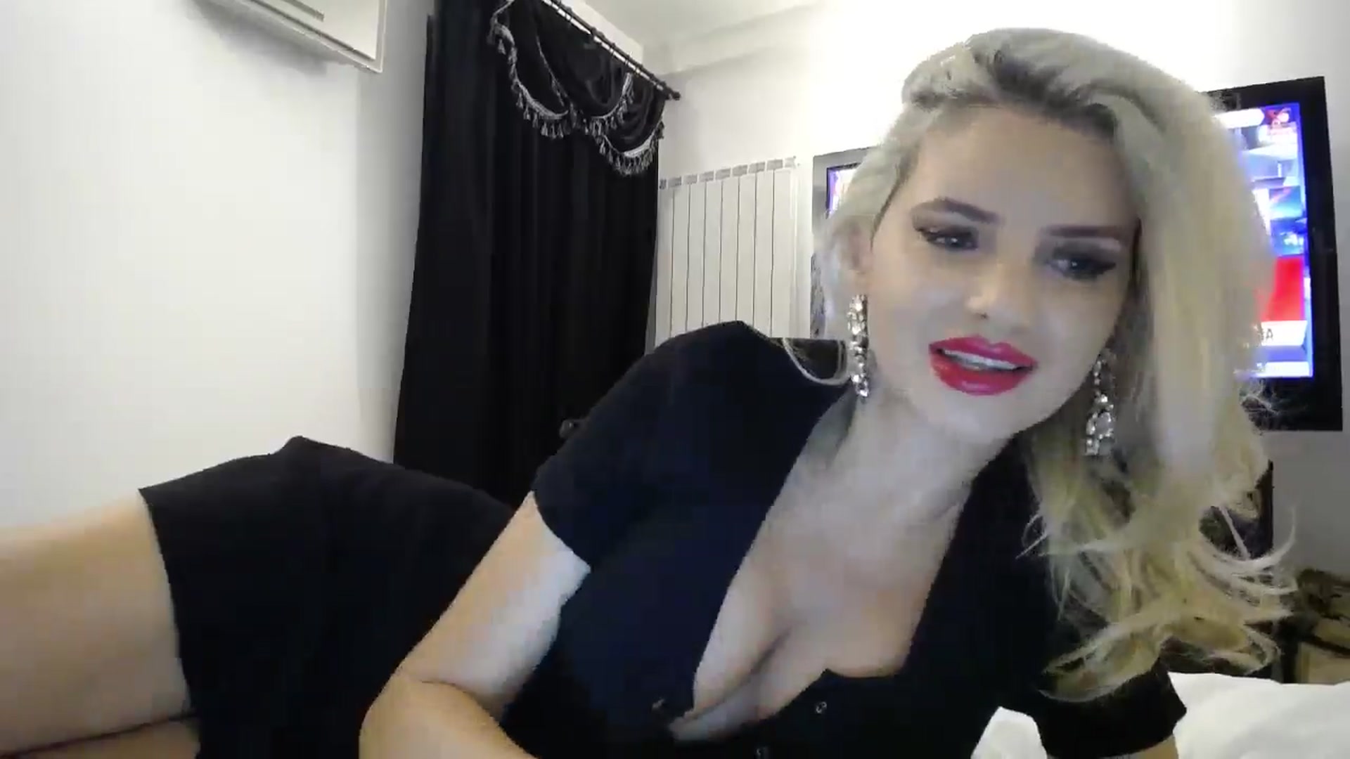 Gallery image thumbnail from Blondita's myfreecams stream on, 02/10/2026, 22:17 image 12 of 20