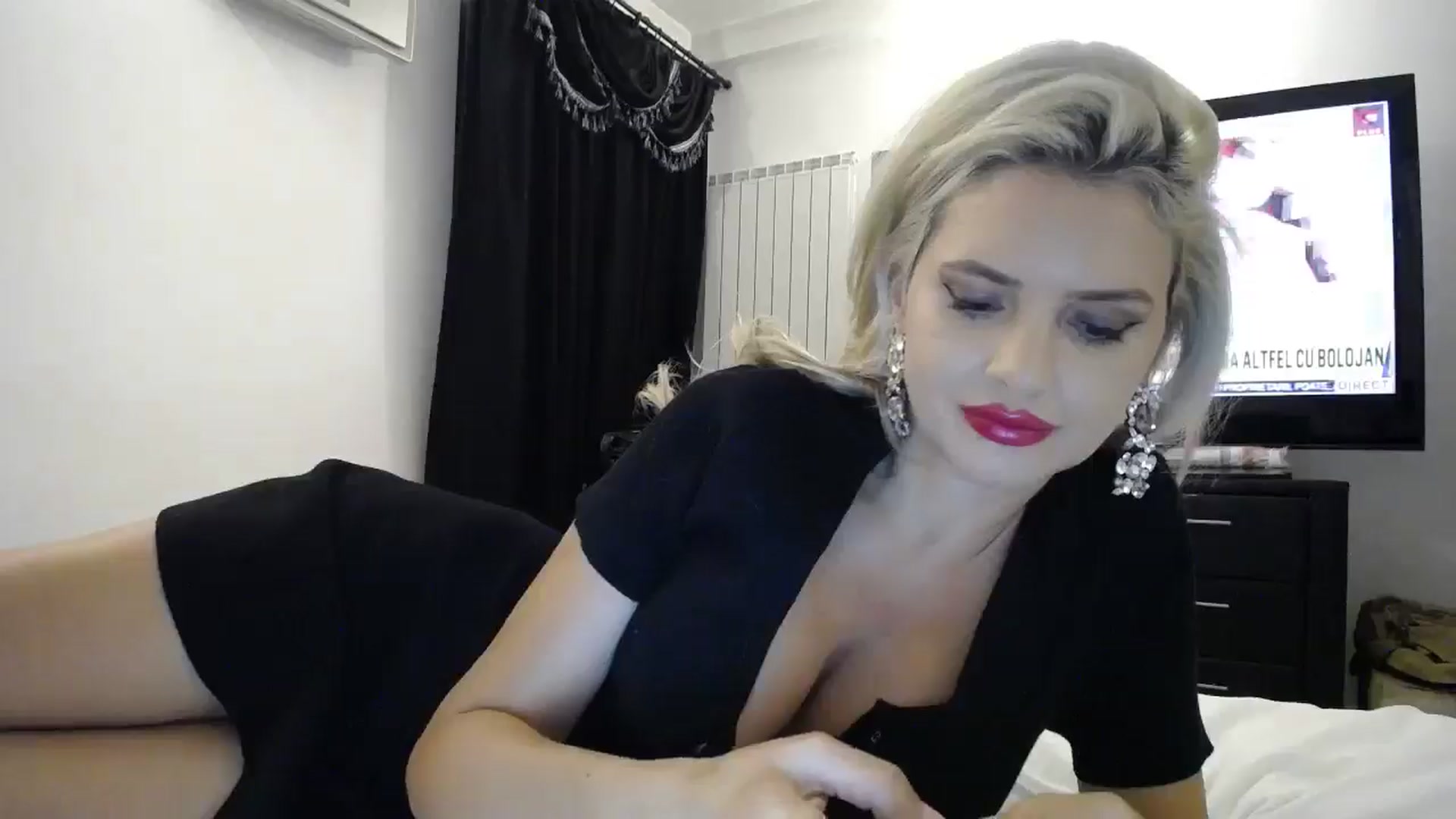 Gallery image thumbnail from Blondita's myfreecams stream on, 02/10/2026, 22:17 image 14 of 20