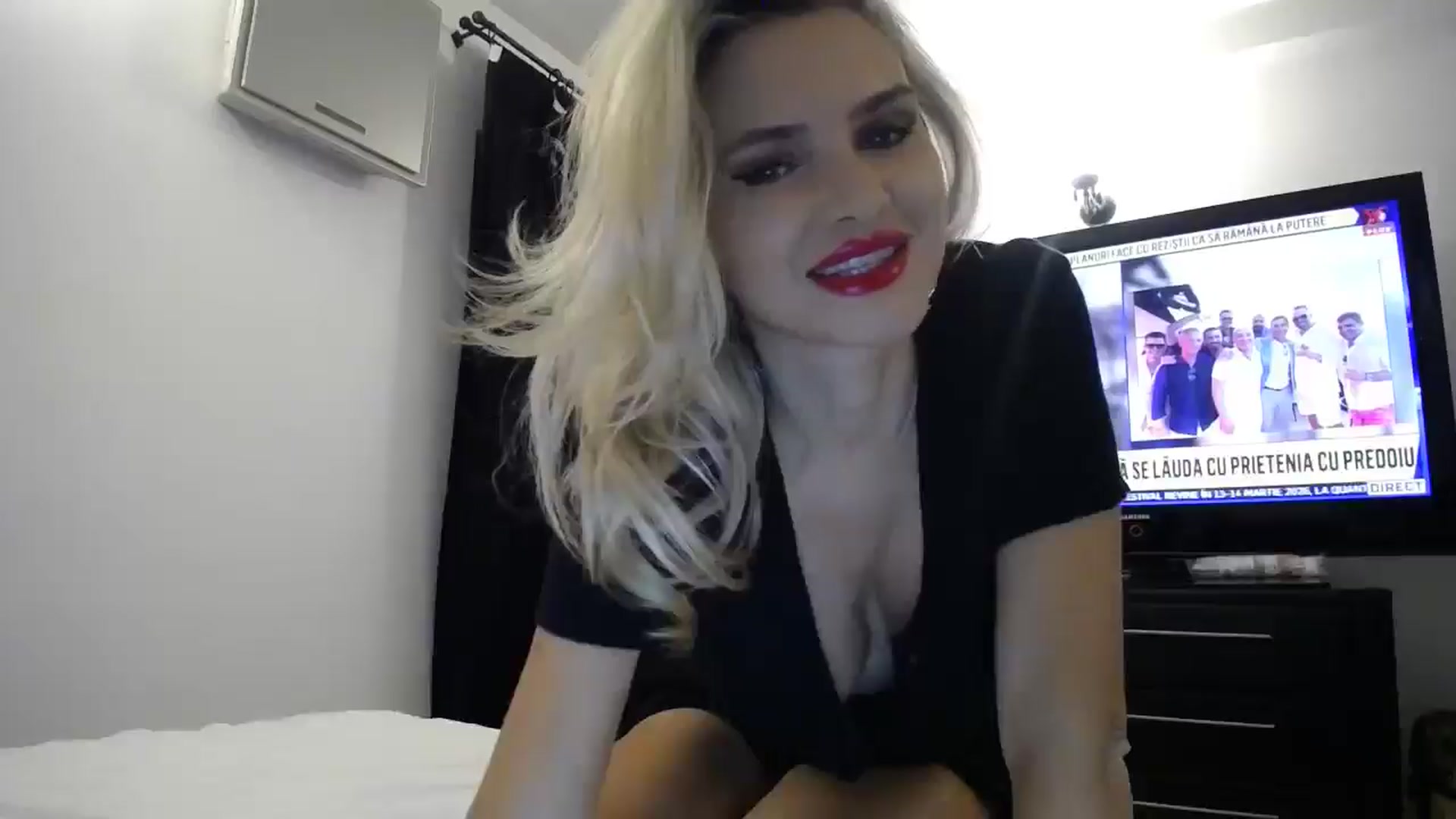 Gallery image thumbnail from Blondita's myfreecams stream on, 02/10/2026, 22:17 image 4 of 20